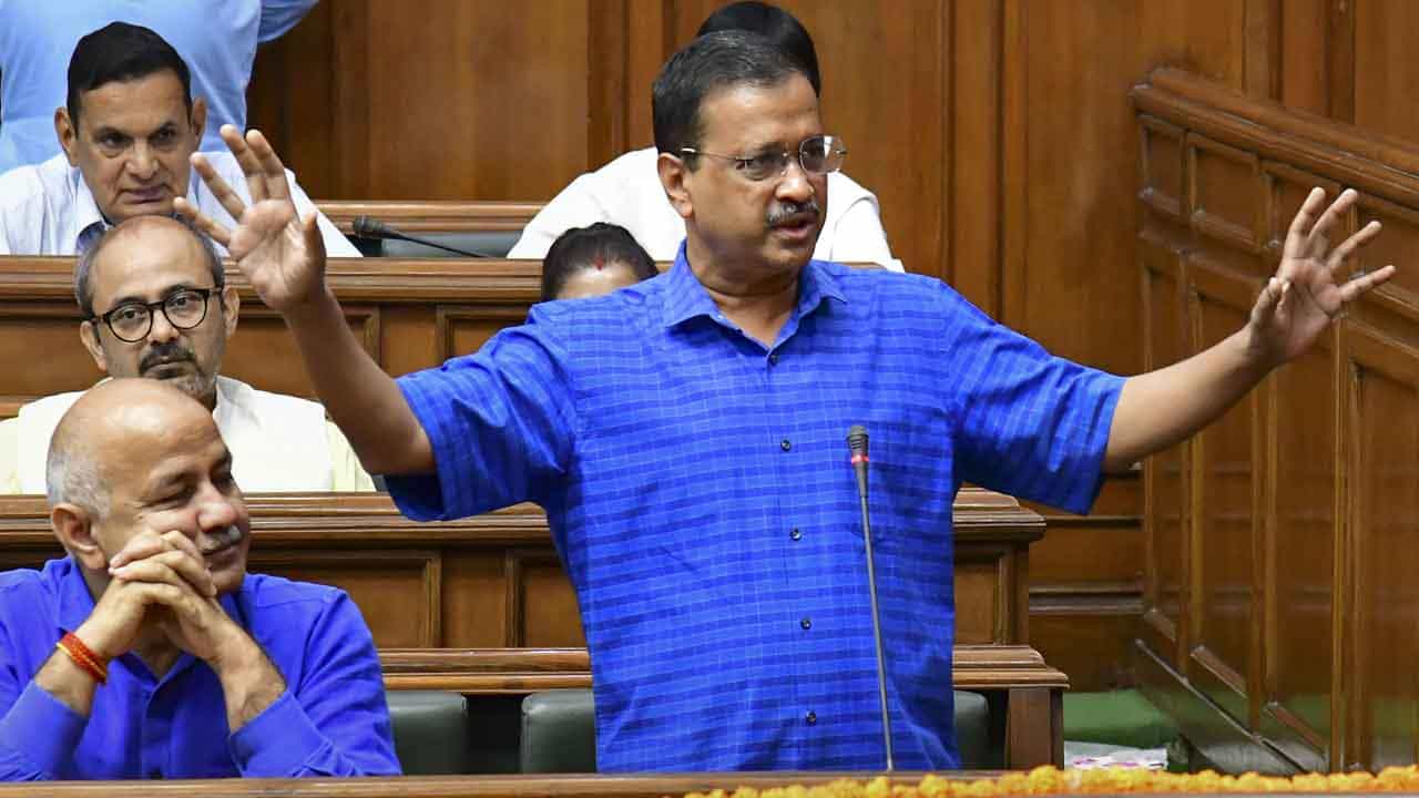 ಕಾಶ್ಮೀರ್ ಫೈಲ್ಸ್ ತೆರಿಗೆ ಮುಕ್ತ ಮಾಡುವುದಕ್ಕಿಂತ ಯೂಟ್ಯೂಬ್ನಲ್ಲೇ ಹಾಕಿಬಿಡಿ, ಎಲ್ಲರೂ ನೋಡಲಿ: ಅರವಿಂದ ಕೇಜ್ರಿವಾಲ್ ಕಾಶ್ಮೀರ್ ಫೈಲ್ಸ್ ತೆರಿಗೆ ಮುಕ್ತ ಮಾಡುವುದಕ್ಕಿಂತ ಯೂಟ್ಯೂಬ್ನಲ್ಲೇ ಹಾಕಿಬಿಡಿ, ಎಲ್ಲರೂ ನೋಡಲಿ: ಅರವಿಂದ ಕೇಜ್ರಿವಾಲ್