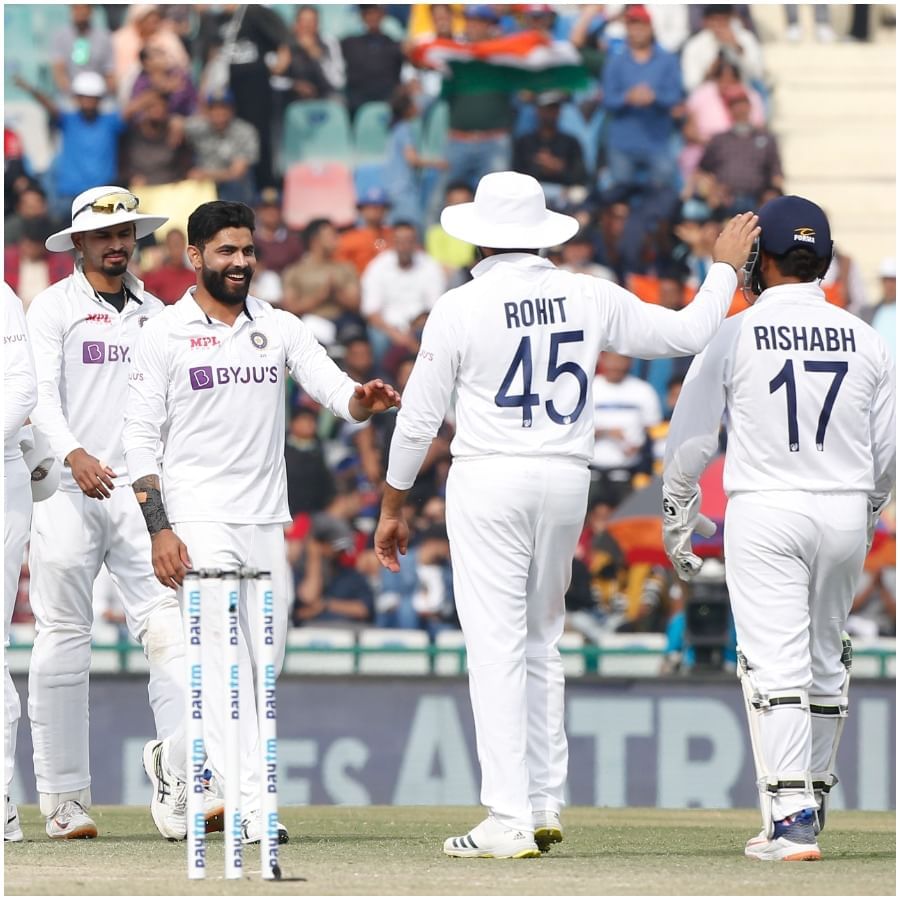 IND vs SL: ಮೊಹಾಲಿ ಟೆಸ್ಟ್ ಗೆದ್ದು 8 ನಾಯಕರನ್ನು ಹಿಂದಿಕ್ಕಿದ ರೋಹಿತ್! 20 ವರ್ಷಗಳ ಹಳೆಯ ದಾಖಲೆ ಜಸ್ಟ್ ಮಿಸ್