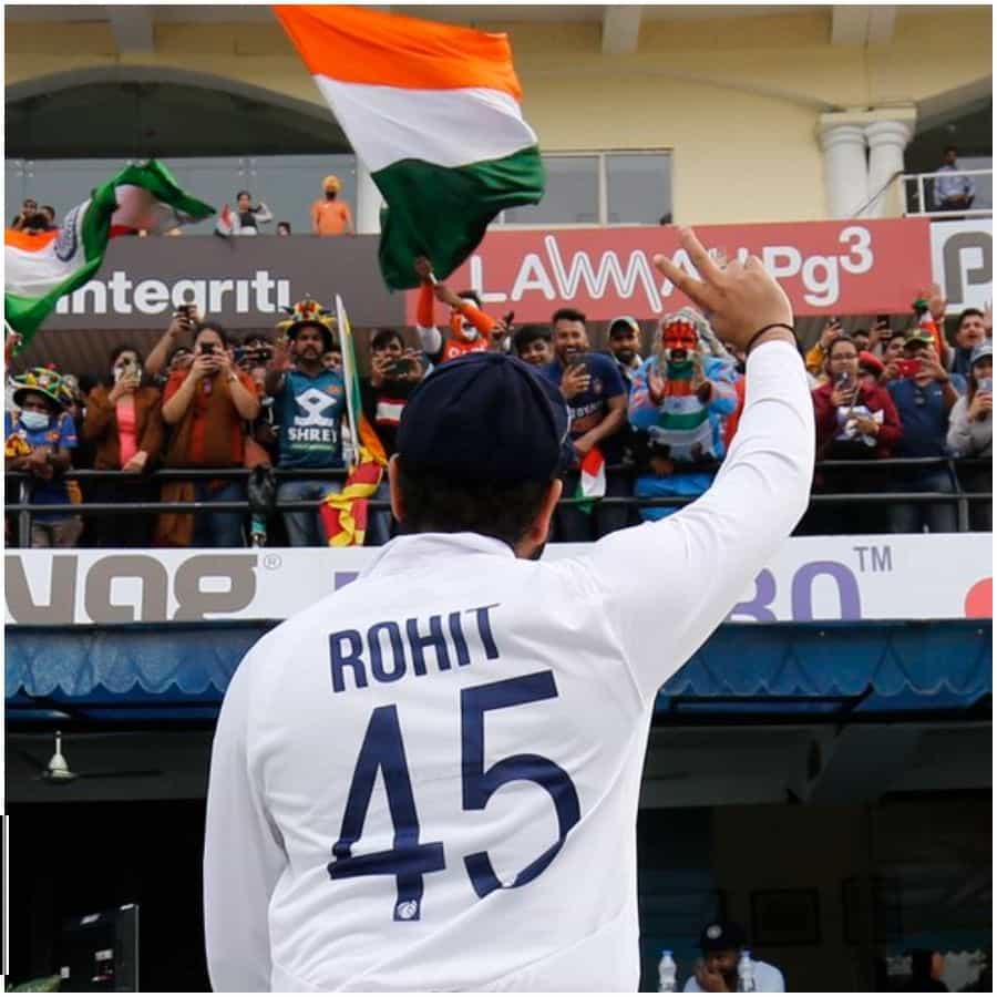 ಮೊಹಾಲಿ ಟೆಸ್ಟ್, ಕ್ರಿಕೆಟ್ನ ಸುದೀರ್ಘ ಸ್ವರೂಪದಲ್ಲಿ ರೋಹಿತ್ ಶರ್ಮಾ ಅವರ ನಾಯಕತ್ವದ ಮೊದಲ ಟೆಸ್ಟ್. ಇದರಲ್ಲಿ ರೋಹಿತ್ ತಮ್ಮ ಯಶಸ್ಸಿನ ಅದ್ಭುತ ಸ್ಕ್ರಿಪ್ಟ್ ಅನ್ನು ಬರೆದಿದ್ದಾರೆ. ಈ ದಾಖಲೆಯ ಮೂಲಕ 8 ನಾಯಕರನ್ನು ಹಿಂದಿಕ್ಕಿದ್ದಾರೆ. ನಾಯಕತ್ವದ ಮೊದಲ ಟೆಸ್ಟ್ನಲ್ಲಿ ಅತಿ ದೊಡ್ಡ ಗೆಲುವನ್ನು ದಾಖಲಿಸಿ ರೋಹಿತ್ ಈ ಯಶಸ್ಸನ್ನು ಸಾಧಿಸಿದ್ದಾರೆ.