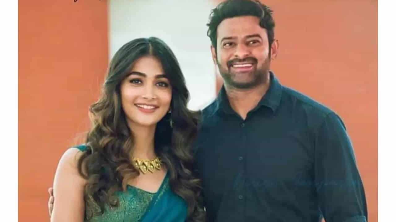 ಪ್ರಭಾಸ್-ಪೂಜಾ ನಡುವಿನ ಆಪ್ತತೆ ತೋರಿಕೆಗೆ ಮಾತ್ರ? ಇಬ್ಬರ ನಡುವೆ ಯಾವುದೂ ಸರಿಯಿಲ್ಲ ಪ್ರಭಾಸ್-ಪೂಜಾ ನಡುವಿನ ಆಪ್ತತೆ ತೋರಿಕೆಗೆ ಮಾತ್ರ? ಇಬ್ಬರ ನಡುವೆ ಯಾವುದೂ ಸರಿಯಿಲ್ಲ