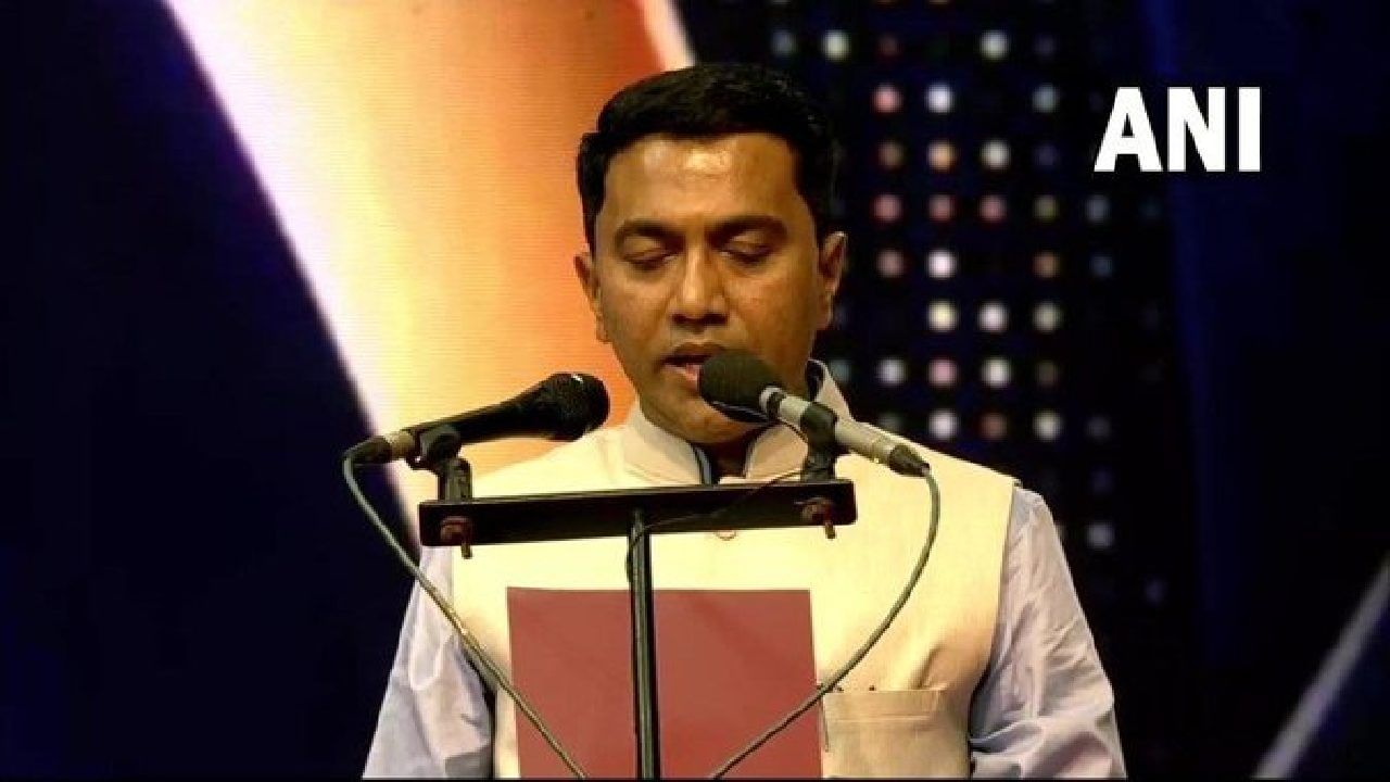 Pramod Sawant: ಎರಡನೇ ಬಾರಿ ಗೋವಾ ಸಿಎಂ ಆಗಿ ಪ್ರಮೋದ್ ಸಾವಂತ್ ಪ್ರಮಾಣವಚನ ಸ್ವೀಕಾರ; ಪ್ರಧಾನಿ ಮೋದಿ ಭಾಗಿ