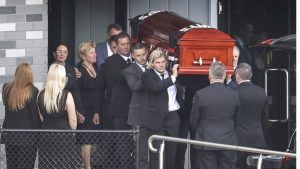 Shane Warne Funeral: ವಾರ್ನ್‌ಗೆ ಅಂತಿಮ ವಿದಾಯ; ಕುಟುಂಬಸ್ಥರು, ಗೆಳೆಯರು ಸೇರಿದಂತೆ 80 ಅತಿಥಿಗಳು ಉಪಸ್ಥಿತಿ