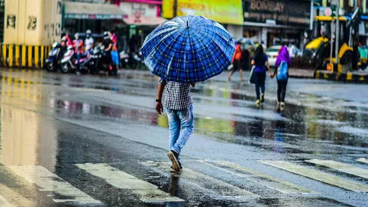 Karnataka Rain: ಕರ್ನಾಟಕದ ಕರಾವಳಿ, ದಕ್ಷಿಣ ಒಳನಾಡಿನಲ್ಲಿ ಇಂದು ಗುಡುಗು ಸಹಿತ ಮಳೆ Karnataka Rain: ಕರ್ನಾಟಕದ ಕರಾವಳಿ, ದಕ್ಷಿಣ ಒಳನಾಡಿನಲ್ಲಿ ಇಂದು ಗುಡುಗು ಸಹಿತ ಮಳೆ