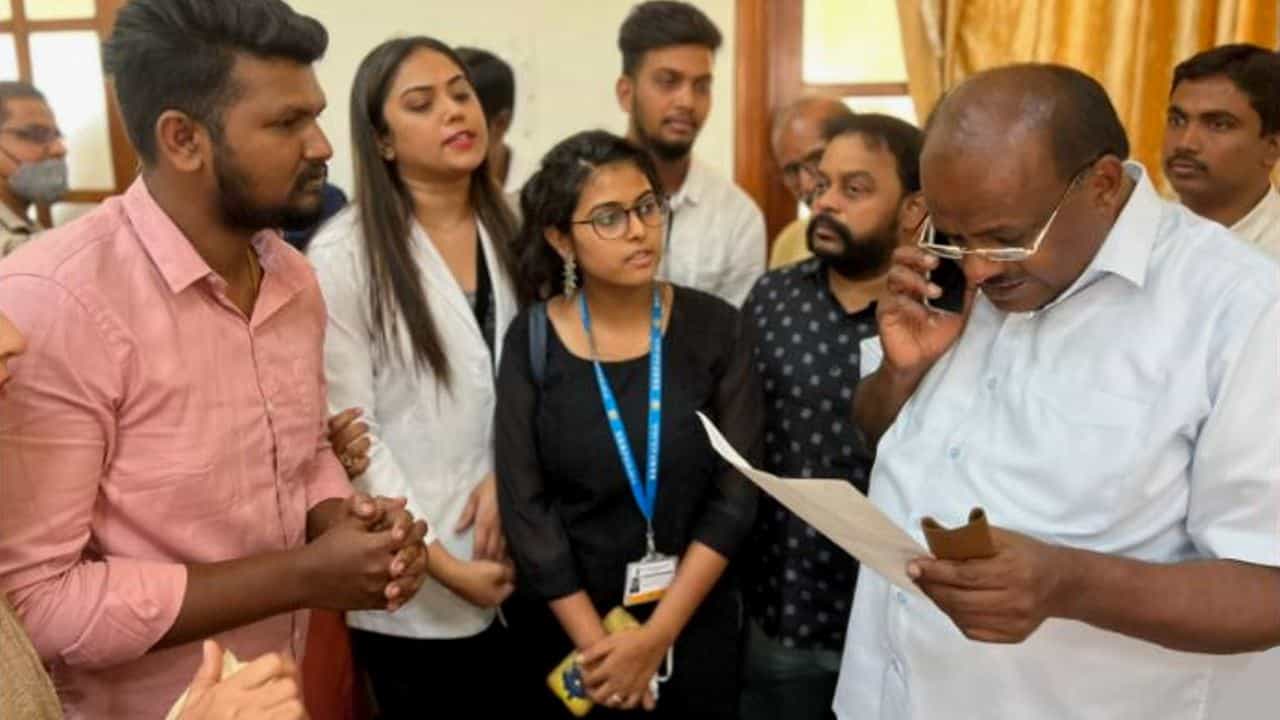 BBMP: ಬಿಬಿಎಂಪಿ ಕಾರ್ಯವೈಖರಿ ಬಗ್ಗೆ ಮತ್ತೆ ಆಕ್ರೋಶ ವ್ಯಕ್ತಪಡಿಸಿದ ಮಾಜಿ ಮುಖ್ಯಮಂತ್ರಿ ಹೆಚ್ ಡಿ ಕುಮಾರಸ್ವಾಮಿ BBMP: ಬಿಬಿಎಂಪಿ ಕಾರ್ಯವೈಖರಿ ಬಗ್ಗೆ ಮತ್ತೆ ಆಕ್ರೋಶ ವ್ಯಕ್ತಪಡಿಸಿದ ಮಾಜಿ ಮುಖ್ಯಮಂತ್ರಿ ಹೆಚ್ ಡಿ ಕುಮಾರಸ್ವಾಮಿ