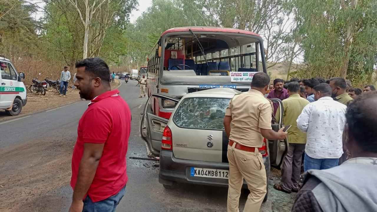 belur road accident ksrtc bus and alto car accident 4 died