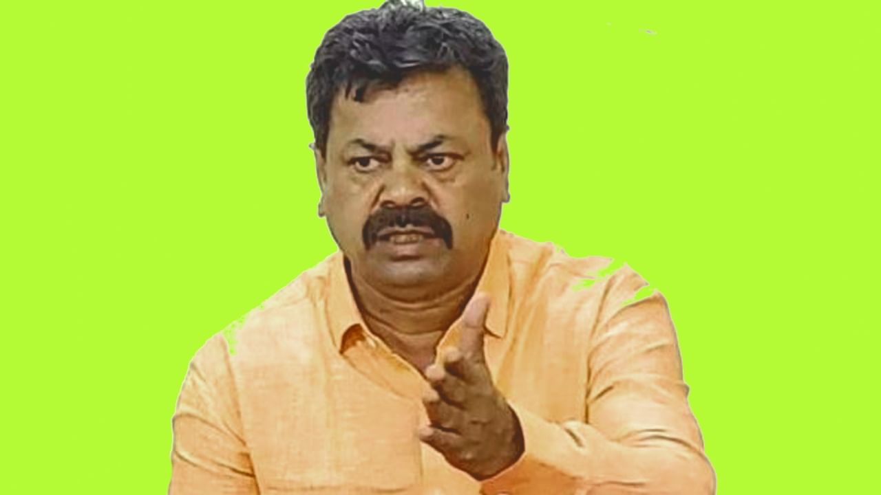 ರಾಜ್ಯದಲ್ಲಿ ಮದರಸಾ ಶಾಲೆ ಬ್ಯಾನ್ ಮಾಡಬೇಕು, ಅಲ್ಲಿ ಮಕ್ಕಳಿಗೆ ದೇಶದ್ರೋಹ ಪಾಠ ಮಾಡಲಾಗುತ್ತಿದೆ: ರೇಣುಕಾಚಾರ್ಯ ಆರೋಪ ರಾಜ್ಯದಲ್ಲಿ ಮದರಸಾ ಶಾಲೆ ಬ್ಯಾನ್ ಮಾಡಬೇಕು, ಅಲ್ಲಿ ಮಕ್ಕಳಿಗೆ ದೇಶದ್ರೋಹ ಪಾಠ ಮಾಡಲಾಗುತ್ತಿದೆ: ರೇಣುಕಾಚಾರ್ಯ ಆರೋಪ