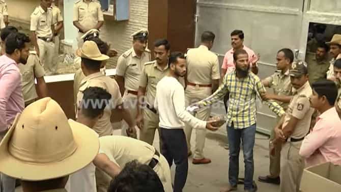 ಹುಬ್ಬಳಿ ಗಲಭೆ ಪ್ರಕರಣ: ಕೇಂದ್ರ ಕಾರಾಗೃಹದಲ್ಲಿರೋ ಆರೋಪಿಗಳಿಗೆ ಇಫ್ತಾರ್‌ ಕೂಟ ನೀಡಲು ಬಂದಿದ್ದ ಎಂಐಎಂ ಪಕ್ಷದ ಶಾಸಕ