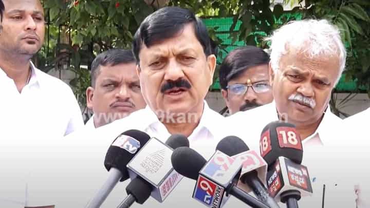 ಸಮಾಜದ ಲೀಡರ್ ಆಗಿ ಜಮೀರ್ ಅಹ್ಮದ್ ಸಮಾಜಘಾತುಕ ಶಕ್ತಿಗಳಿಗೆ ನೆರವಾಗುತ್ತಿರುವುದು ಖಂಡನೀಯ: ಆರಗ ಜ್ಞಾನೇಂದ್ರ ಸಮಾಜದ ಲೀಡರ್ ಆಗಿ ಜಮೀರ್ ಅಹ್ಮದ್ ಸಮಾಜಘಾತುಕ ಶಕ್ತಿಗಳಿಗೆ ನೆರವಾಗುತ್ತಿರುವುದು ಖಂಡನೀಯ: ಆರಗ ಜ್ಞಾನೇಂದ್ರ