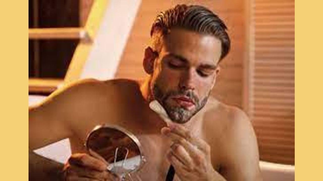 Beard Care: ಗಡ್ಡದ ಆರೈಕೆಯಲ್ಲಿ ನೀವು ಕೈಗೊಳ್ಳಲೇಬೇಕಾದ ಕ್ರಮಗಳೇನು? ಈ ತಪ್ಪುಗಳನ್ನು ಮಾಡಬೇಡಿ Beard Care: ಗಡ್ಡದ ಆರೈಕೆಯಲ್ಲಿ ನೀವು ಕೈಗೊಳ್ಳಲೇಬೇಕಾದ ಕ್ರಮಗಳೇನು? ಈ ತಪ್ಪುಗಳನ್ನು ಮಾಡಬೇಡಿ