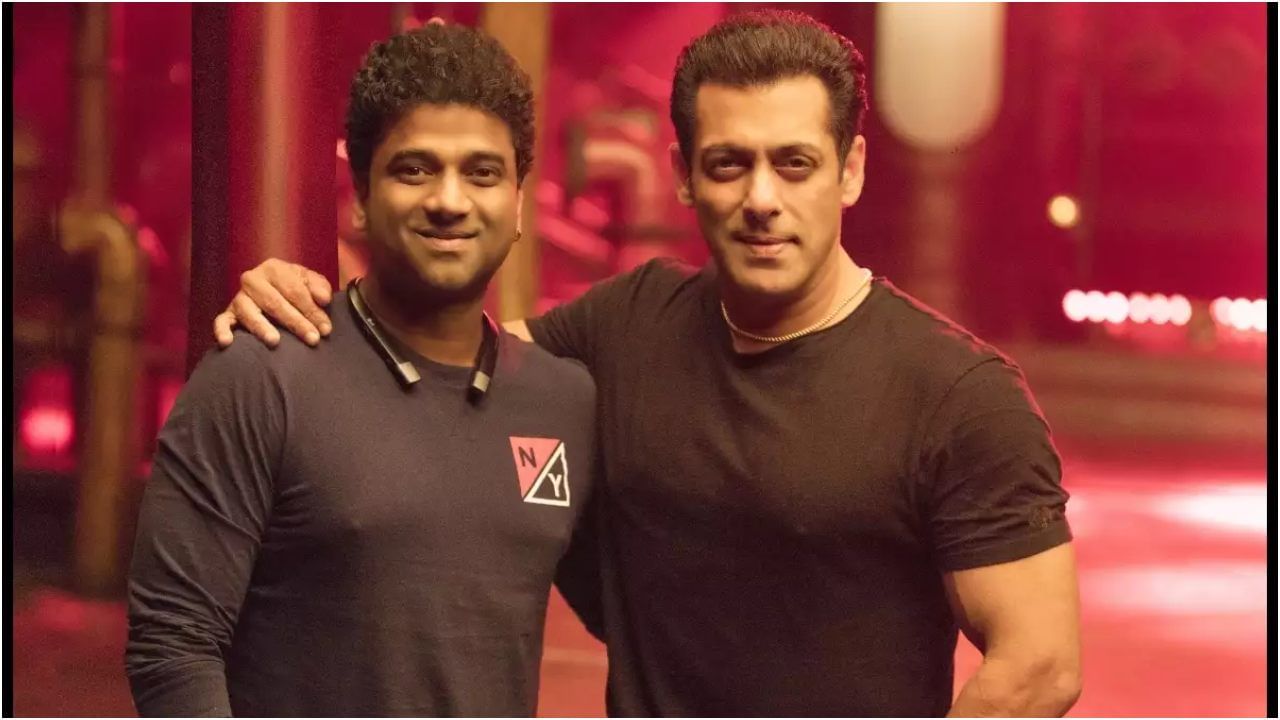 ‘ಹೂ ಅಂತೀಯಾ ಮಾವ..’ ಹಾಡಿನ ಮ್ಯೂಸಿಕ್ ಡೈರೆಕ್ಟರ್ ಮೇಲೆ ಕಣ್ಣು ಹಾಕಿದ ಸಲ್ಮಾನ್ ಖಾನ್; ಕಾರಣ ಏನು? ‘ಹೂ ಅಂತೀಯಾ ಮಾವ..’ ಹಾಡಿನ ಮ್ಯೂಸಿಕ್ ಡೈರೆಕ್ಟರ್ ಮೇಲೆ ಕಣ್ಣು ಹಾಕಿದ ಸಲ್ಮಾನ್ ಖಾನ್; ಕಾರಣ ಏನು?