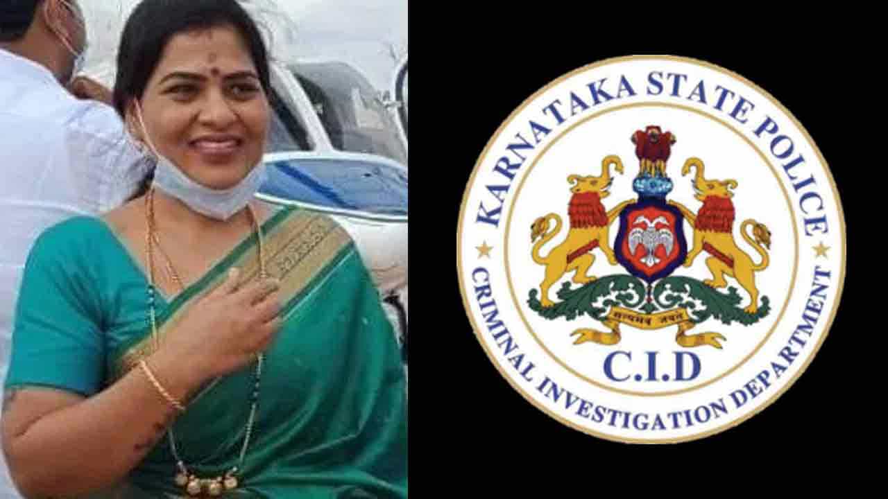 PSI Recruitment Scam: ಒಳಗೆ ಅಕ್ರಮ, ಹೊರಗೆ ದಿವ್ಯಾ; ಪಿಎಸ್ಐ ಪರೀಕ್ಷೆ ನಡೆದ ದಿನ ಶಾಲೆಯ ಹೊರಗೆ ಕಾವಲಿದ್ದ ದಿವ್ಯಾ ಹಾಗರಗಿ PSI Recruitment Scam: ಒಳಗೆ ಅಕ್ರಮ, ಹೊರಗೆ ದಿವ್ಯಾ; ಪಿಎಸ್ಐ ಪರೀಕ್ಷೆ ನಡೆದ ದಿನ ಶಾಲೆಯ ಹೊರಗೆ ಕಾವಲಿದ್ದ ದಿವ್ಯಾ ಹಾಗರಗಿ