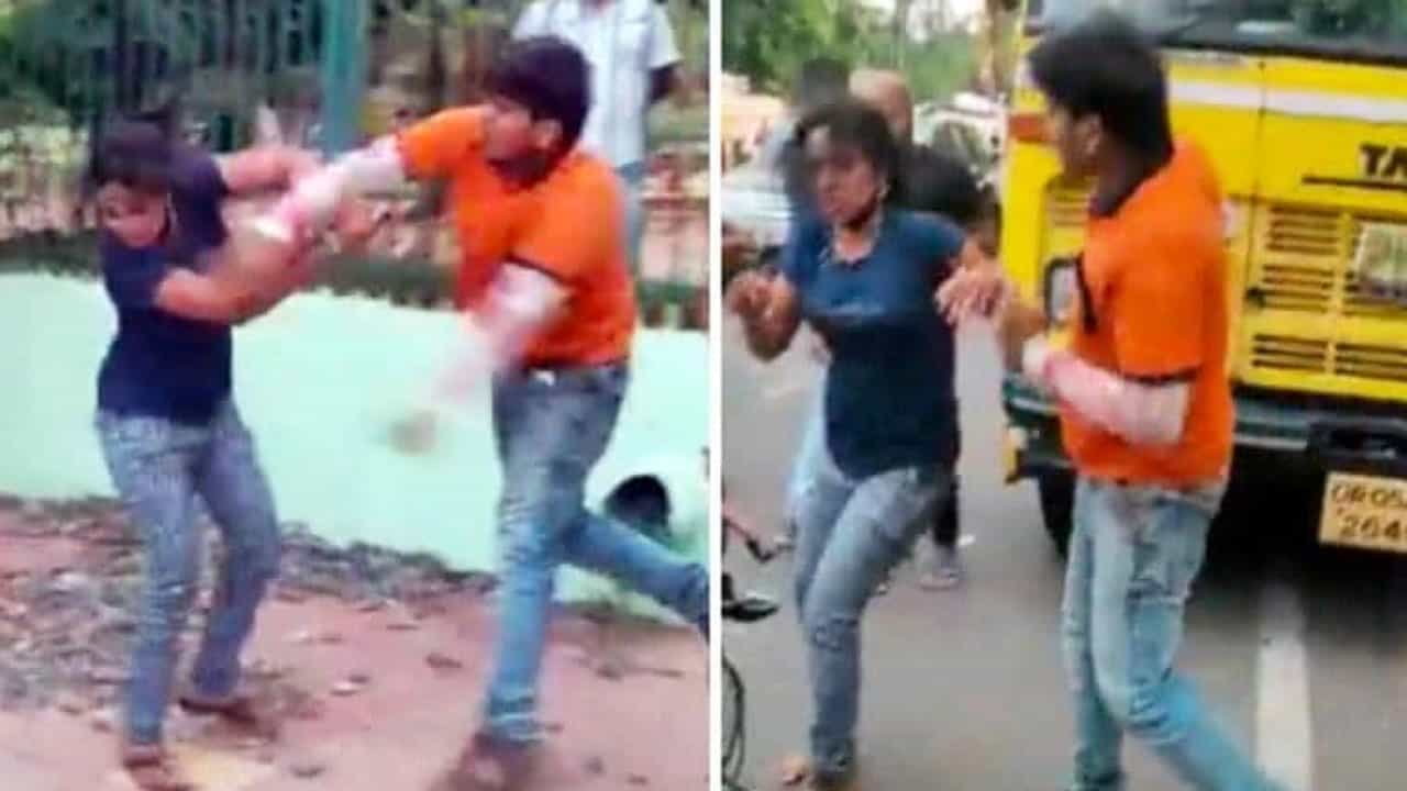 Viral: ಪ್ರೇಮಿಗಳ ಜಗಳ ಬಿಡಿಸಲು ಹೋಗಿ ತಾನೇ ಜಗಳಕ್ಕೆ ನಿಂತ ಫುಡ್ ಡೆಲಿವರಿ ಬಾಯ್; ಹಲ್ಲೆ ನಡೆಸುತ್ತಿರುವ ವಿಡಿಯೋ ವೈರಲ್ Viral: ಪ್ರೇಮಿಗಳ ಜಗಳ ಬಿಡಿಸಲು ಹೋಗಿ ತಾನೇ ಜಗಳಕ್ಕೆ ನಿಂತ ಫುಡ್ ಡೆಲಿವರಿ ಬಾಯ್; ಹಲ್ಲೆ ನಡೆಸುತ್ತಿರುವ ವಿಡಿಯೋ ವೈರಲ್