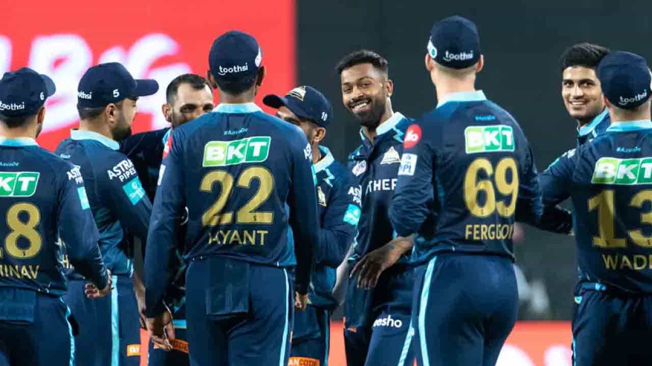 GT vs DC: ಹಾರ್ದಿಕ್ ಬೊಂಬಾಟ್ ನಾಯಕತ್ವ: ಪದಾರ್ಪಣೆ ಸೀಸನ್ನಲ್ಲೇ ಗುಜರಾತ್ ಭರ್ಜರಿ ಆಟ GT vs DC: ಹಾರ್ದಿಕ್ ಬೊಂಬಾಟ್ ನಾಯಕತ್ವ: ಪದಾರ್ಪಣೆ ಸೀಸನ್ನಲ್ಲೇ ಗುಜರಾತ್ ಭರ್ಜರಿ ಆಟ