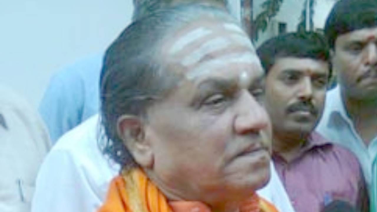 ಬೆಂಗಳೂರಿನ ಕೊಳದ ಮಠದ ಶಾಂತವೀರ ಸ್ವಾಮೀಜಿ ಲಿಂಗೈಕ್ಯ; ಹೃದಯಾಘಾತದಿಂದ ನಿಧನ ಬೆಂಗಳೂರಿನ ಕೊಳದ ಮಠದ ಶಾಂತವೀರ ಸ್ವಾಮೀಜಿ ಲಿಂಗೈಕ್ಯ; ಹೃದಯಾಘಾತದಿಂದ ನಿಧನ