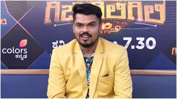 ‘ಆ್ಯಂಕರ್ಗಳಿಗೆ ಬೈಯ್ಯುತ್ತಿದ್ದೆ, ಆದ್ರೆ ಈಗ ನಾನೇ ಆ್ಯಂಕರ್’: ಹೊಸ ಜರ್ನಿ ಆರಂಭಿಸಿದ ಬಿಗ್ ಬಾಸ್ ಮಂಜು ‘ಆ್ಯಂಕರ್ಗಳಿಗೆ ಬೈಯ್ಯುತ್ತಿದ್ದೆ, ಆದ್ರೆ ಈಗ ನಾನೇ ಆ್ಯಂಕರ್’: ಹೊಸ ಜರ್ನಿ ಆರಂಭಿಸಿದ ಬಿಗ್ ಬಾಸ್ ಮಂಜು