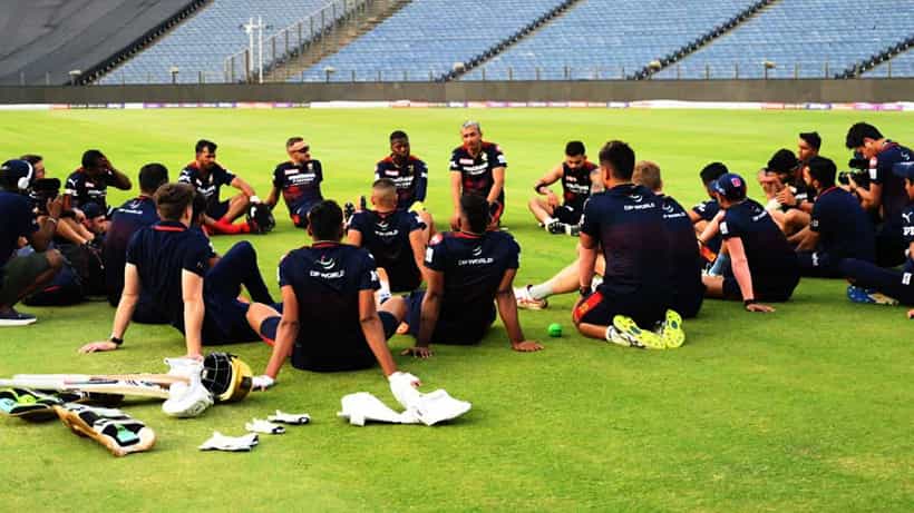 RCB vs CSK: RCB ತಂಡದ ಪ್ರಮುಖ ಆಟಗಾರ ಅಲಭ್ಯ: ಯಾರಿಗೆ ಸಿಗಲಿದೆ ಚಾನ್ಸ್?