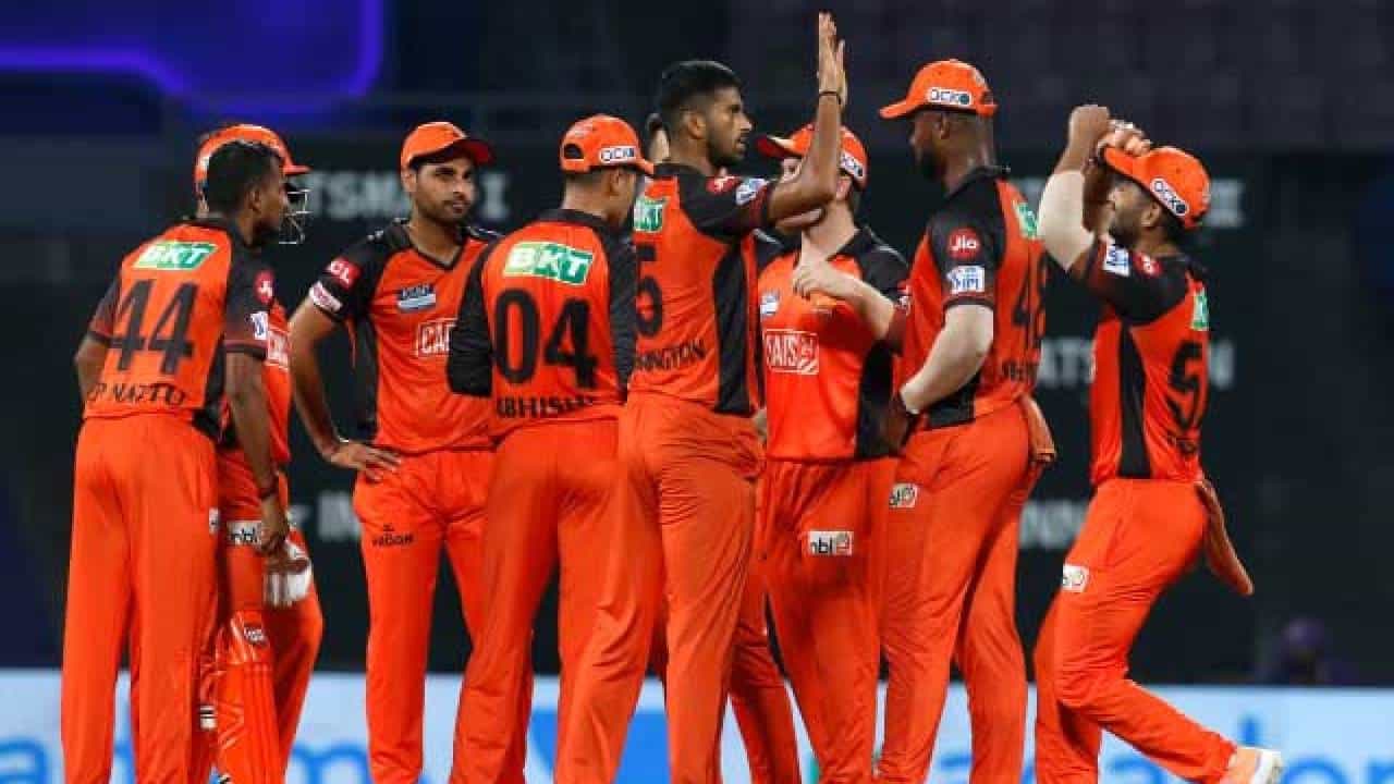 IPL 2022: ಸತತ 2 ಗೆಲುವಿನ ಬೆನ್ನಲ್ಲೇ ಸನ್ರೈಸರ್ಸ್ಗೆ ಸಂಕಷ್ಟ..! IPL 2022: ಸತತ 2 ಗೆಲುವಿನ ಬೆನ್ನಲ್ಲೇ ಸನ್ರೈಸರ್ಸ್ಗೆ ಸಂಕಷ್ಟ..!