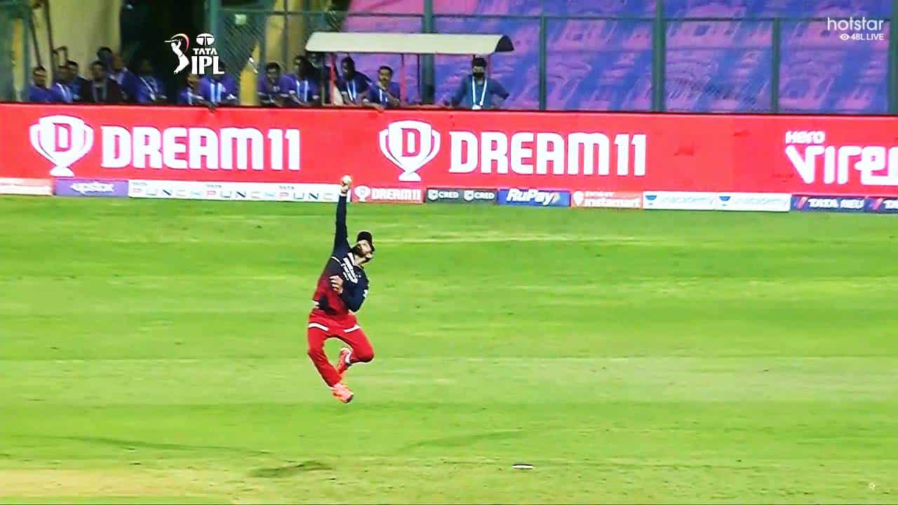 Virat Kohli: ನಾ ಹಿಡಿದ ಈ ಅದ್ಭುತ ಕ್ಯಾಚ್ ನನ್ನ ಫ್ರೆಂಡ್ಗೆ ಅರ್ಪಿಸುವೆ..! Virat Kohli: ನಾ ಹಿಡಿದ ಈ ಅದ್ಭುತ ಕ್ಯಾಚ್ ನನ್ನ ಫ್ರೆಂಡ್ಗೆ ಅರ್ಪಿಸುವೆ..!