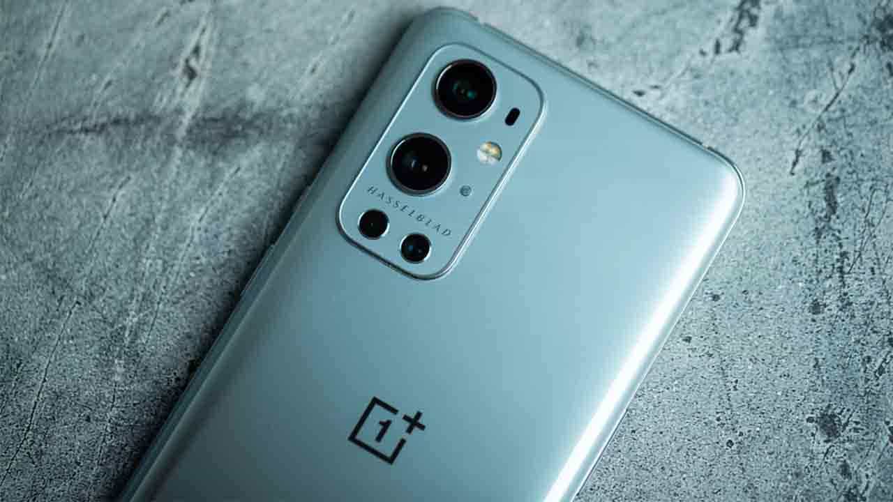 OnePlus 9 Pro: ಶಾಕಿಂಗ್: ಒನ್ಪ್ಲಸ್ 9 ಪ್ರೊ ಫೋನ್ ಬೆಲೆಯಲ್ಲಿ ದಿಢೀರ್ ಇಳಿಕೆ: ಈ ಆಫರ್ ಮಿಸ್ ಮಾಡ್ಬೇಡಿ OnePlus 9 Pro: ಶಾಕಿಂಗ್: ಒನ್ಪ್ಲಸ್ 9 ಪ್ರೊ ಫೋನ್ ಬೆಲೆಯಲ್ಲಿ ದಿಢೀರ್ ಇಳಿಕೆ: ಈ ಆಫರ್ ಮಿಸ್ ಮಾಡ್ಬೇಡಿ