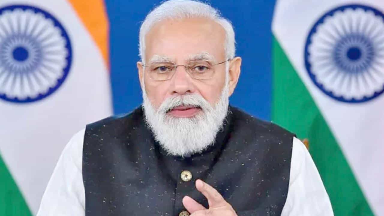 ದ್ವೇಷ ರಾಜಕಾರಣ ಬಿಡಿ ಎಂದು ಪ್ರಧಾನಿ ಮೋದಿಗೆ ಪತ್ರ ಬರೆದ ಗುಂಪಿಗೆ ಕೌಂಟರ್​ ಕೊಟ್ಟ ಇನ್ನೊಂದು ನಿವೃತ್ತರ ಗುಂಪು; ಪ್ರಧಾನಿ ಆಡಳಿತ ಹೊಗಳಿ ಪತ್ರ