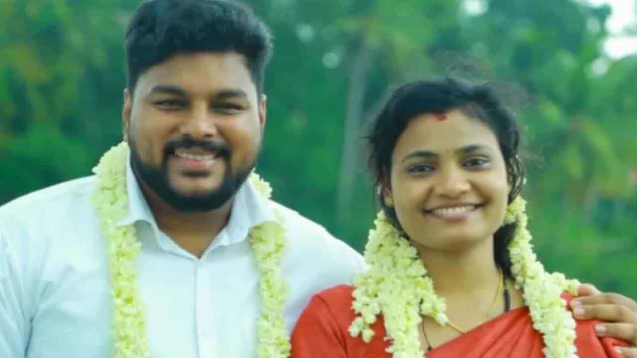 ಕ್ರಿಶ್ಚಿಯನ್ ಮಹಿಳೆ, ಮುಸ್ಲಿಂ ಡಿವೈಎಫ್ಐ ನಾಯಕನ ಅಂತರ್ಧರ್ಮೀಯ ಸಂಬಂಧದಲ್ಲಿ ಹಸ್ತಕ್ಷೇಪಕ್ಕೆ ನಿರಾಕರಿಸಿದ ಕೇರಳ ಹೈಕೋರ್ಟ್ ಕ್ರಿಶ್ಚಿಯನ್ ಮಹಿಳೆ, ಮುಸ್ಲಿಂ ಡಿವೈಎಫ್ಐ ನಾಯಕನ ಅಂತರ್ಧರ್ಮೀಯ ಸಂಬಂಧದಲ್ಲಿ ಹಸ್ತಕ್ಷೇಪಕ್ಕೆ ನಿರಾಕರಿಸಿದ ಕೇರಳ ಹೈಕೋರ್ಟ್