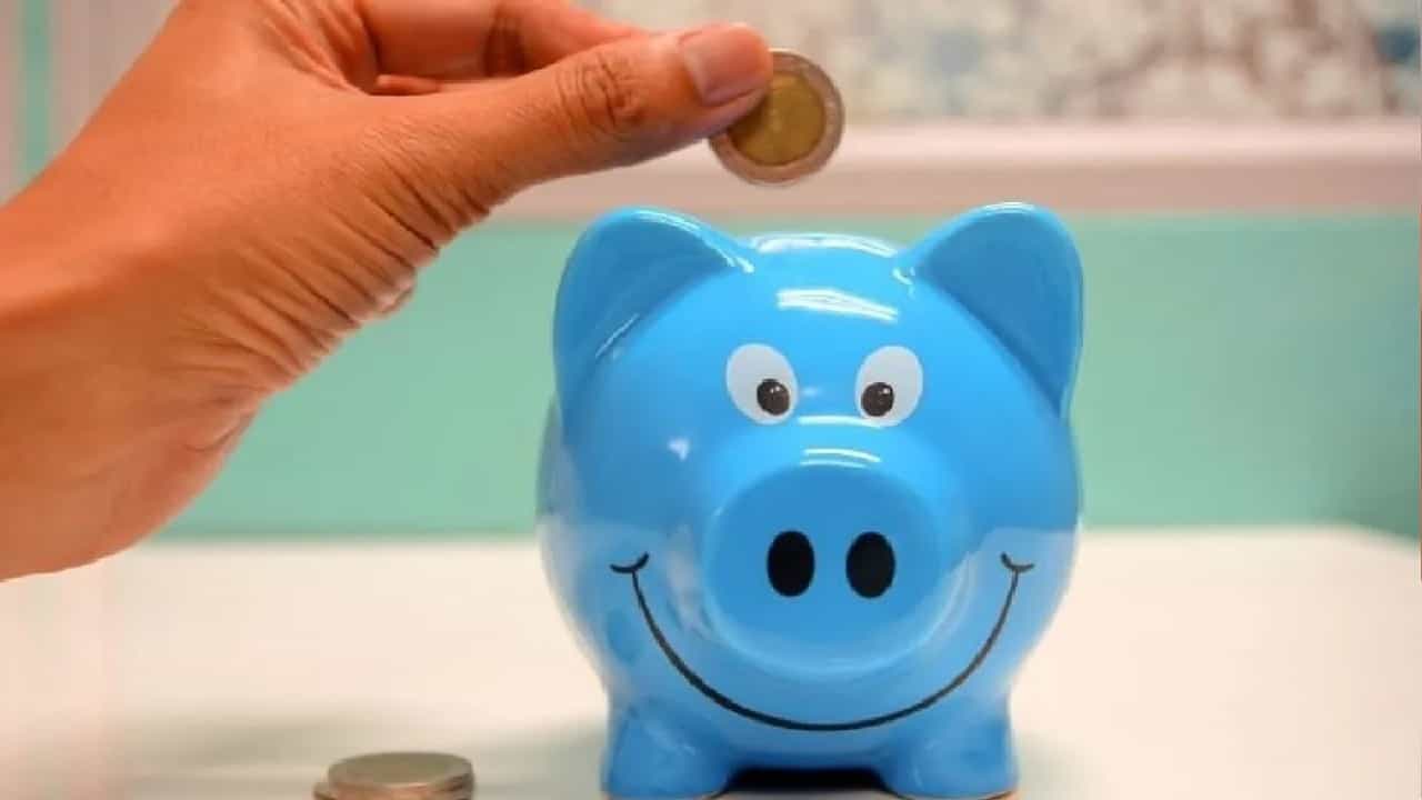 Small Savings Account: ಸಣ್ಣ ಉಳಿತಾಯ ಯೋಜನೆಗಳ ಬಡ್ಡಿ ದರ ಯಥಾ ಸ್ಥಿತಿ ಉಳಿಸಿದ ಕೇಂದ್ರ ಹಣಕಾಸು ಸಚಿವಾಲಯ Small Savings Account: ಸಣ್ಣ ಉಳಿತಾಯ ಯೋಜನೆಗಳ ಬಡ್ಡಿ ದರ ಯಥಾ ಸ್ಥಿತಿ ಉಳಿಸಿದ ಕೇಂದ್ರ ಹಣಕಾಸು ಸಚಿವಾಲಯ