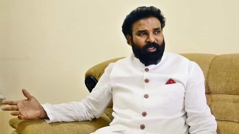 ‘ಎಸ್ಟಿ ಸಮುದಾಯಕ್ಕೆ ಶೇ. 7.5ರಷ್ಟು ಮೀಸಲಾತಿ ಕೊಡದಿದ್ದರೆ ರಾಜಕೀಯ ನಿವೃತ್ತಿ’; ಸಚಿವ ಶ್ರೀರಾಮುಲು ಹೇಳಿಕೆ