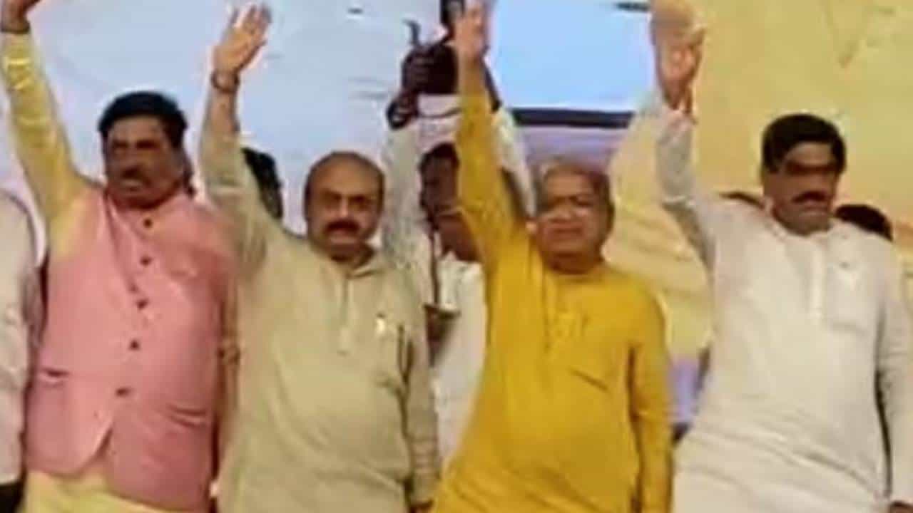 ಎಸ್.ಸಿ ಎಸ್.ಟಿ ಕುಟುಂಬಗಳಿಗೆ 75 ಯುನಿಟ್ ಫ್ರೀ ಪವರ್ ಗಿಫ್ಟ್ ಕೊಟ್ಟ ಸಿಎಂ ಬೊಮ್ಮಾಯಿ ಎಸ್.ಸಿ ಎಸ್.ಟಿ ಕುಟುಂಬಗಳಿಗೆ 75 ಯುನಿಟ್ ಫ್ರೀ ಪವರ್ ಗಿಫ್ಟ್ ಕೊಟ್ಟ ಸಿಎಂ ಬೊಮ್ಮಾಯಿ