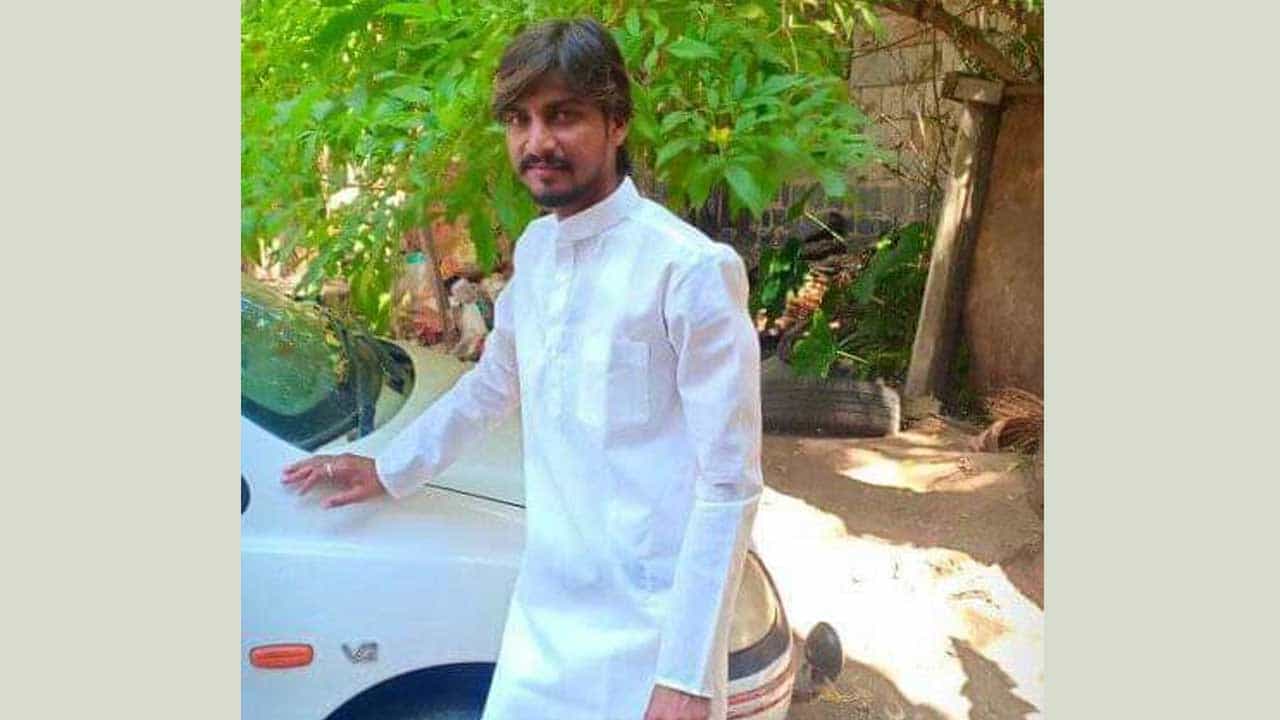 ಗದಗ: 2 ಲಕ್ಷ ರೂ. ಸಾಲಕ್ಕೆ ಒಂದು ಲಕ್ಷ ಬಡ್ಡಿಗೆ ಒತ್ತಾಯಿಸಿ ಯುವಕನ ಮೇಲೆ ಹಲ್ಲೆ; 29 ದಿನಗಳ ಬಳಿಕ ಯುವಕ ಸಾವು ಗದಗ: 2 ಲಕ್ಷ ರೂ. ಸಾಲಕ್ಕೆ ಒಂದು ಲಕ್ಷ ಬಡ್ಡಿಗೆ ಒತ್ತಾಯಿಸಿ ಯುವಕನ ಮೇಲೆ ಹಲ್ಲೆ; 29 ದಿನಗಳ ಬಳಿಕ ಯುವಕ ಸಾವು