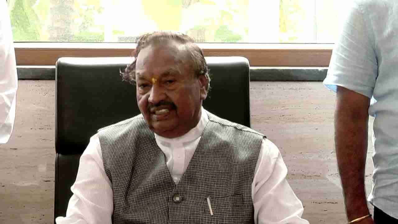 KS Eshwarappa Resigns: ಶುಕ್ರವಾರ ಸಂಜೆ ರಾಜೀನಾಮೆ ನೀಡುವೆ -ಸಚಿವ ಕೆ ಎಸ್​ ಈಶ್ವರಪ್ಪ ಘೋಷಣೆ