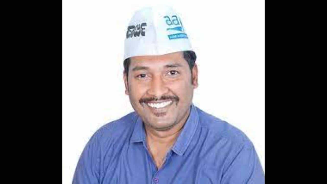 ಎ ಖಾತಾ ಪರಿವರ್ತನೆ ಹೆಸರಿನಲ್ಲಿ ನೂರಾರು ಕೋಟಿ ಭ್ರಷ್ಟಾಚಾರ: ಆಮ್ ಆದ್ಮಿ ಪಾರ್ಟಿ ಆರೋಪ ಎ ಖಾತಾ ಪರಿವರ್ತನೆ ಹೆಸರಿನಲ್ಲಿ ನೂರಾರು ಕೋಟಿ ಭ್ರಷ್ಟಾಚಾರ: ಆಮ್ ಆದ್ಮಿ ಪಾರ್ಟಿ ಆರೋಪ