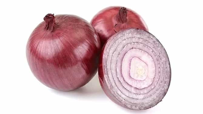 Onion Health Benefits: ಬೇಸಿಗೆಯಲ್ಲಿ ಹಸಿ ಈರುಳ್ಳಿ ಸೇವಿಸಿದರೆ ಆರೋಗ್ಯಕ್ಕೆ ಏನೆಲ್ಲ ಉಪಯೋಗವಿದೆ ಗೊತ್ತಾ?