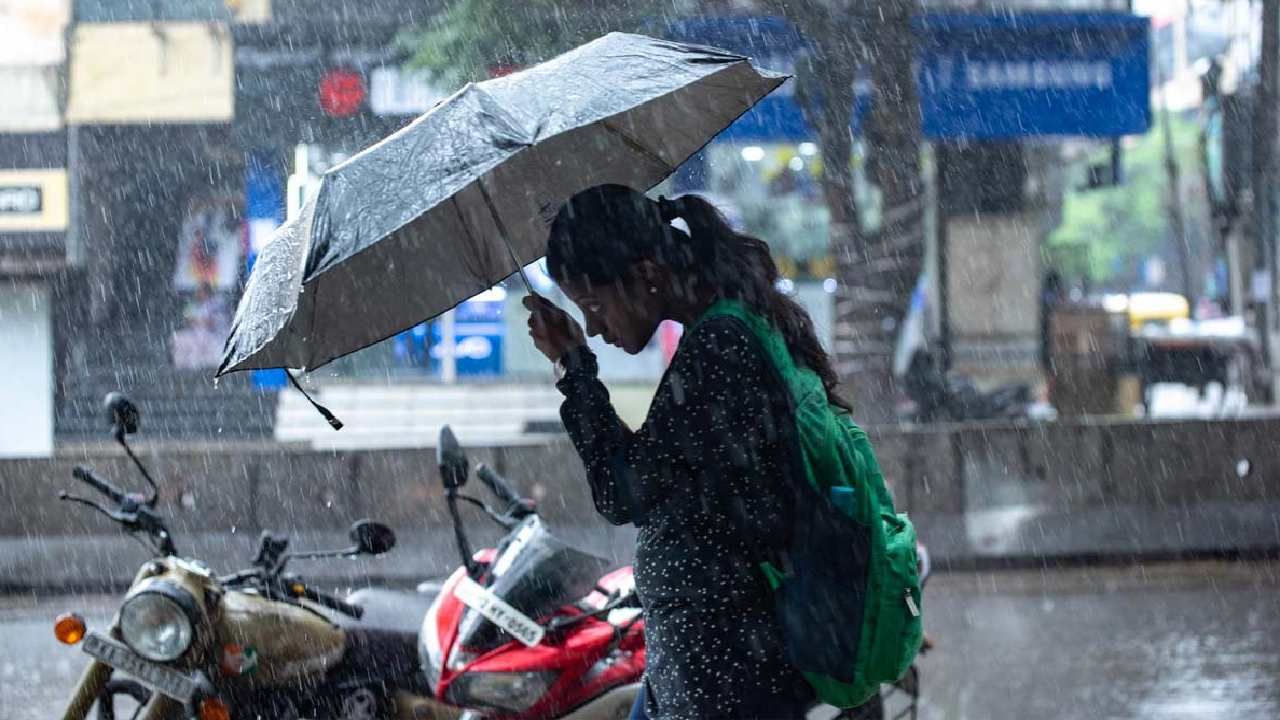 Bengaluru Rain: ಇಂದಿನಿಂದ ಕರಾವಳಿಯಲ್ಲಿ ಮತ್ತೆ ಮಳೆ; ಬೆಂಗಳೂರಿನಲ್ಲೂ ವರುಣನ ಆರ್ಭಟ ಸಾಧ್ಯತೆ