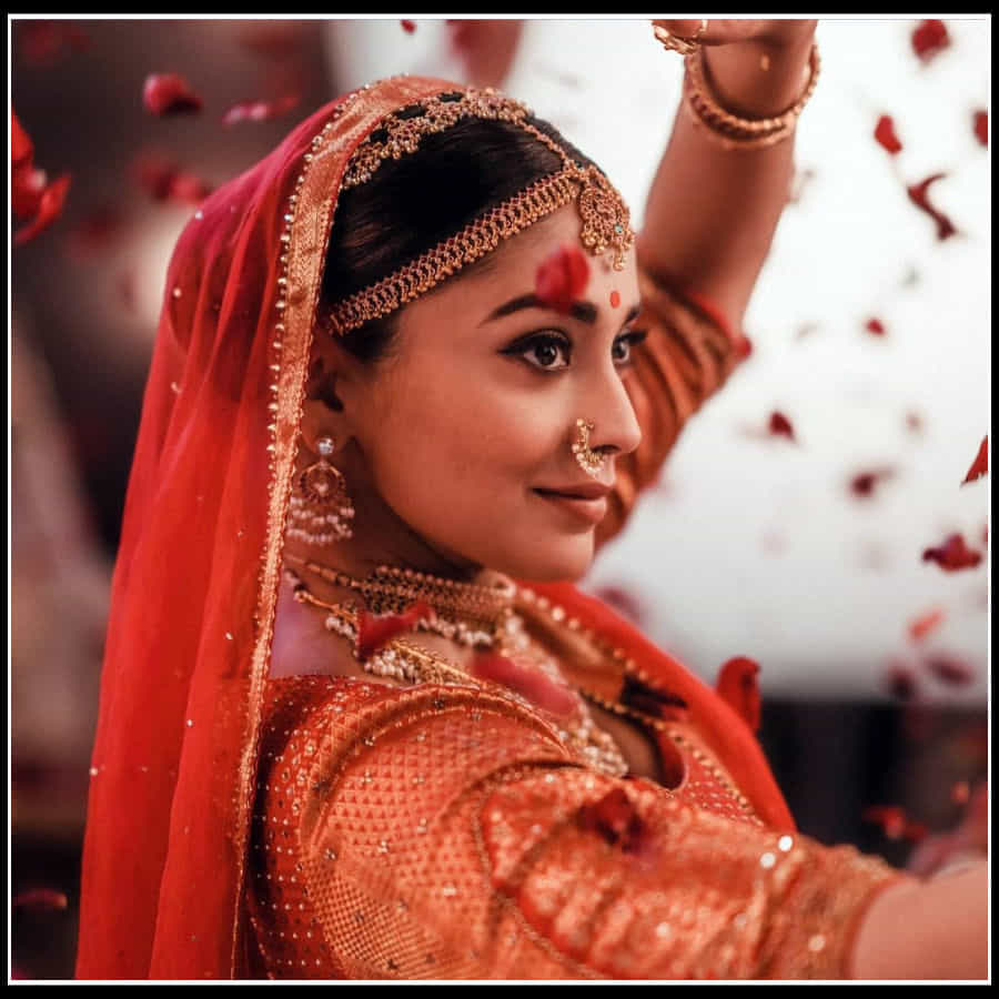 ಬರೋಬ್ಬರಿ 9 ವರ್ಷಗಳ ಬಳಿಕ ಕನ್ನಡಕ್ಕೆ ಕಮ್ಬ್ಯಾಕ್ ಮಾಡುತ್ತಿದ್ದಾರೆ ಶ್ರಿಯಾ ಶರಣ್. ಹೌದು, ಬಹುಭಾಷಾ ನಟಿಯಾದ ಶ್ರಿಯಾ ಶರಣ್ ‘ಕಬ್ಜ’ ಮೂಲಕ ಕನ್ನಡಕ್ಕೆ ಮರಳುತ್ತಿದ್ದಾರೆ.