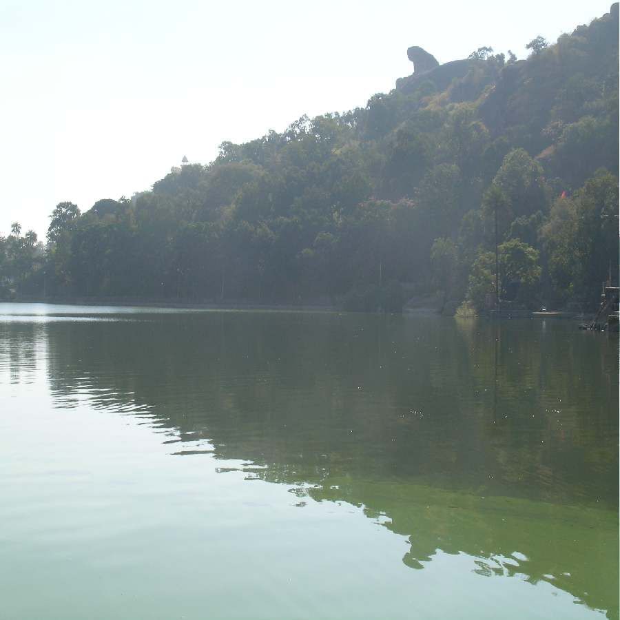 Tourist Places: One must visit the beautiful places like Mount Abu to enjoy the summer vacation ..!