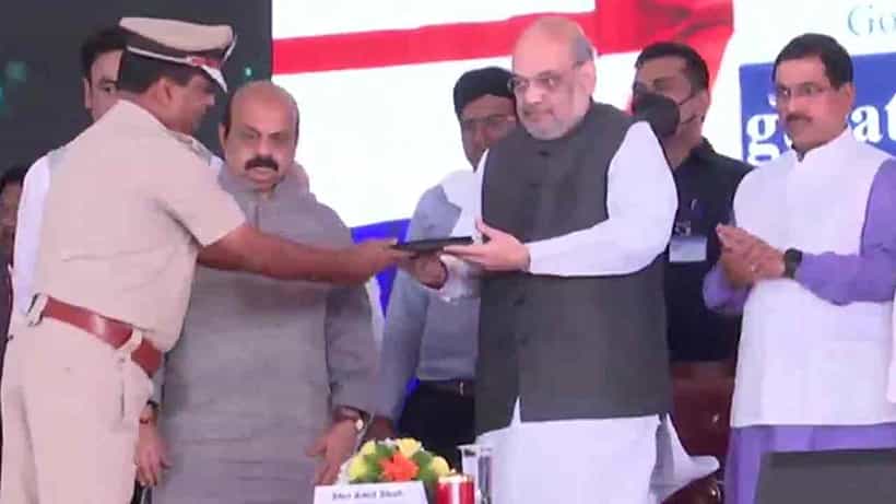 ಬೆಂಗಳೂರಿನಲ್ಲಿ ಅಮಿತ್ ಶಾ: ಸ್ಮಾರ್ಟ್ ಪೊಲೀಸ್ E BEATಗೆ ಚಾಲನೆ, ನೃಪತುಂಗ ವಿವಿ ಉದ್ಘಾಟನೆ