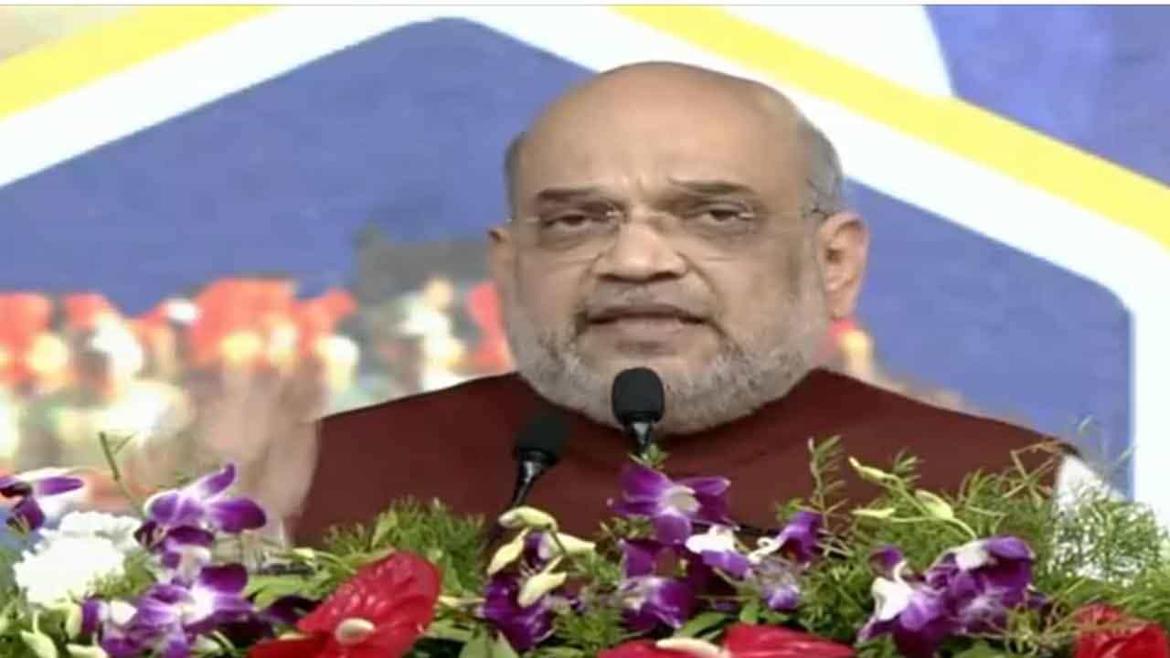 Amit Shah: ಕೆಲವೇ ಕ್ಷಣಗಳಲ್ಲಿ ಬೆಂಗಳೂರಿಗೆ ಆಗಮಿಸಲಿರುವ ಅಮಿತ್ ಶಾ Amit Shah: ಕೆಲವೇ ಕ್ಷಣಗಳಲ್ಲಿ ಬೆಂಗಳೂರಿಗೆ ಆಗಮಿಸಲಿರುವ ಅಮಿತ್ ಶಾ