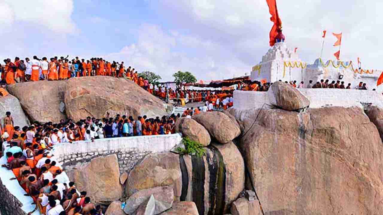 ಆಂಜನೇಯ ಜನ್ಮಸ್ಥಳ ವಿವಾದ; ಮಹಾರಾಷ್ಟ್ರದ ನಾಸಿಕ್​​ನಲ್ಲಿ ಧರ್ಮ‌ ಸಂಸದ್ ಸಭೆ ಆರಂಭ; ಹನುಮ ಜನ್ಮ ಭೂಮಿ ಟ್ರಸ್ಟ್ ಅಧ್ಯಕ್ಷರಿಗೆ ಪೊಲೀಸರ ನೋಟಿಸ್