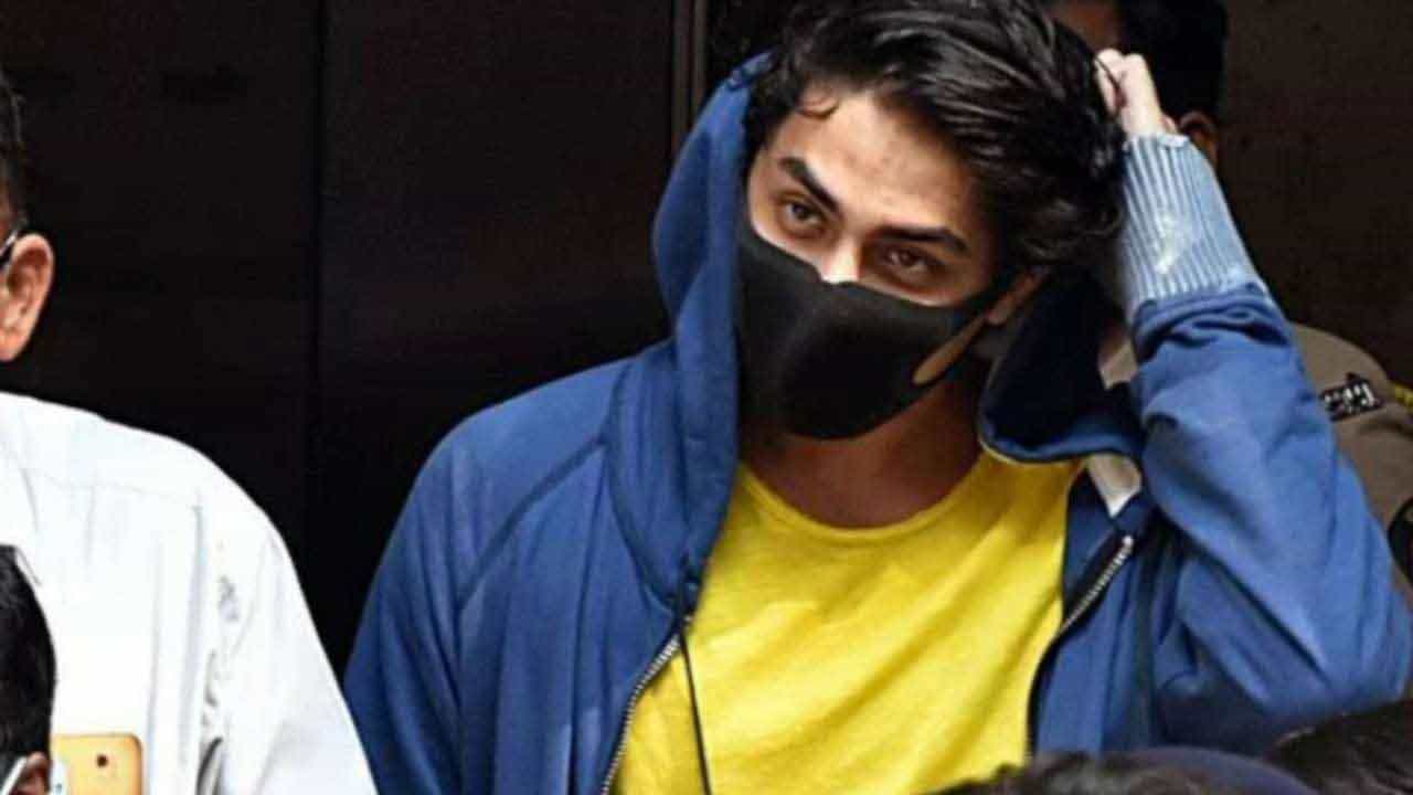 Aryan Khan: ಡ್ರಗ್ಸ್ ಪ್ರಕರಣದಿಂದ ಮುಕ್ತಿ ಸಿಕ್ಕ ಬೆನ್ನಲ್ಲೇ ಅಮೇರಿಕಾಗೆ ತೆರಳಲಿದ್ದಾರಾ ಆರ್ಯನ್ ಖಾನ್? Aryan Khan: ಡ್ರಗ್ಸ್ ಪ್ರಕರಣದಿಂದ ಮುಕ್ತಿ ಸಿಕ್ಕ ಬೆನ್ನಲ್ಲೇ ಅಮೇರಿಕಾಗೆ ತೆರಳಲಿದ್ದಾರಾ ಆರ್ಯನ್ ಖಾನ್?