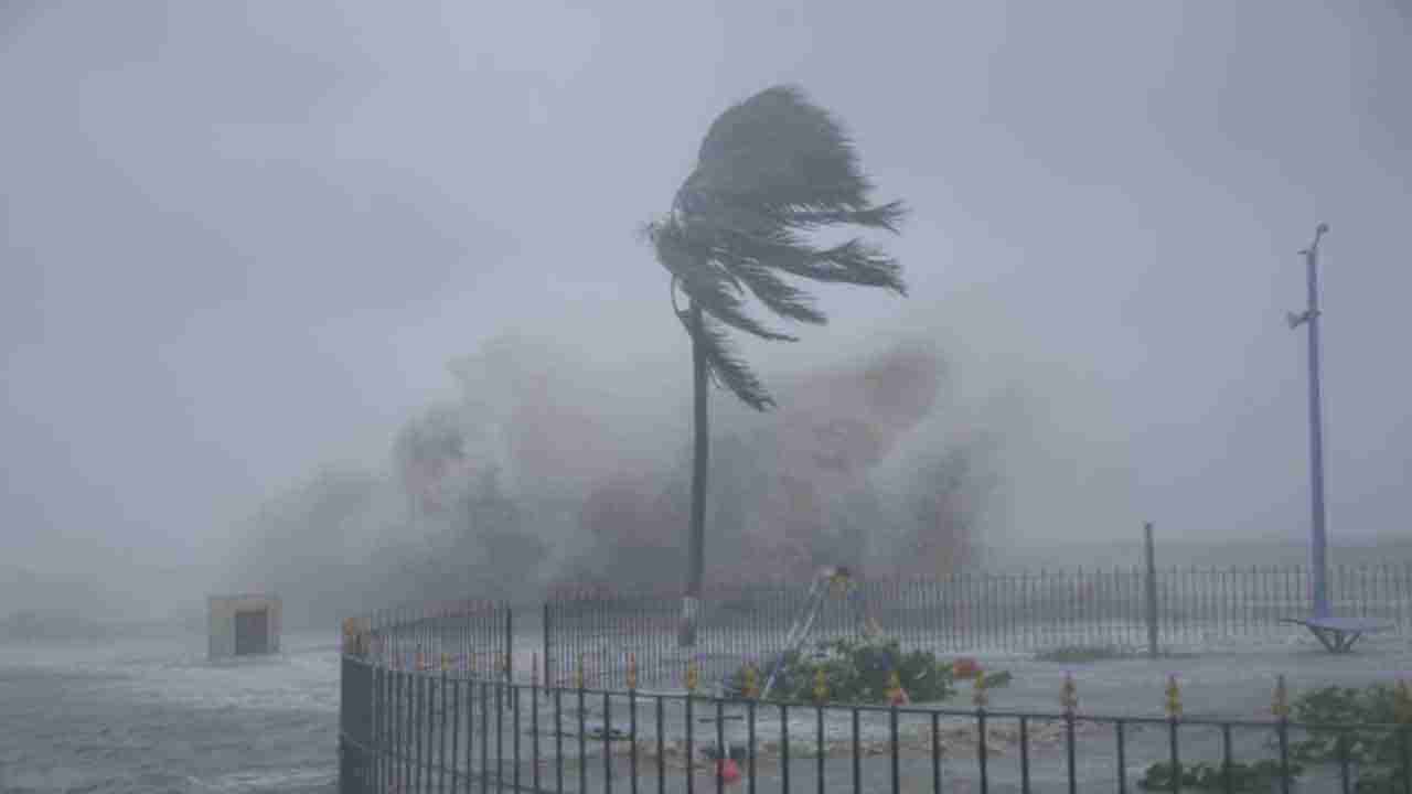 Cyclone Asani: ಬಂಗಾಳಕೊಲ್ಲಿಯಲ್ಲಿ ಚಂಡಮಾರುತದ ಅಬ್ಬರ; ವಿಮಾನ ಸಂಚಾರ ರದ್ದು, ತೀರ ಪ್ರದೇಶಗಳಲ್ಲಿ ಜನರ ತೆರವು