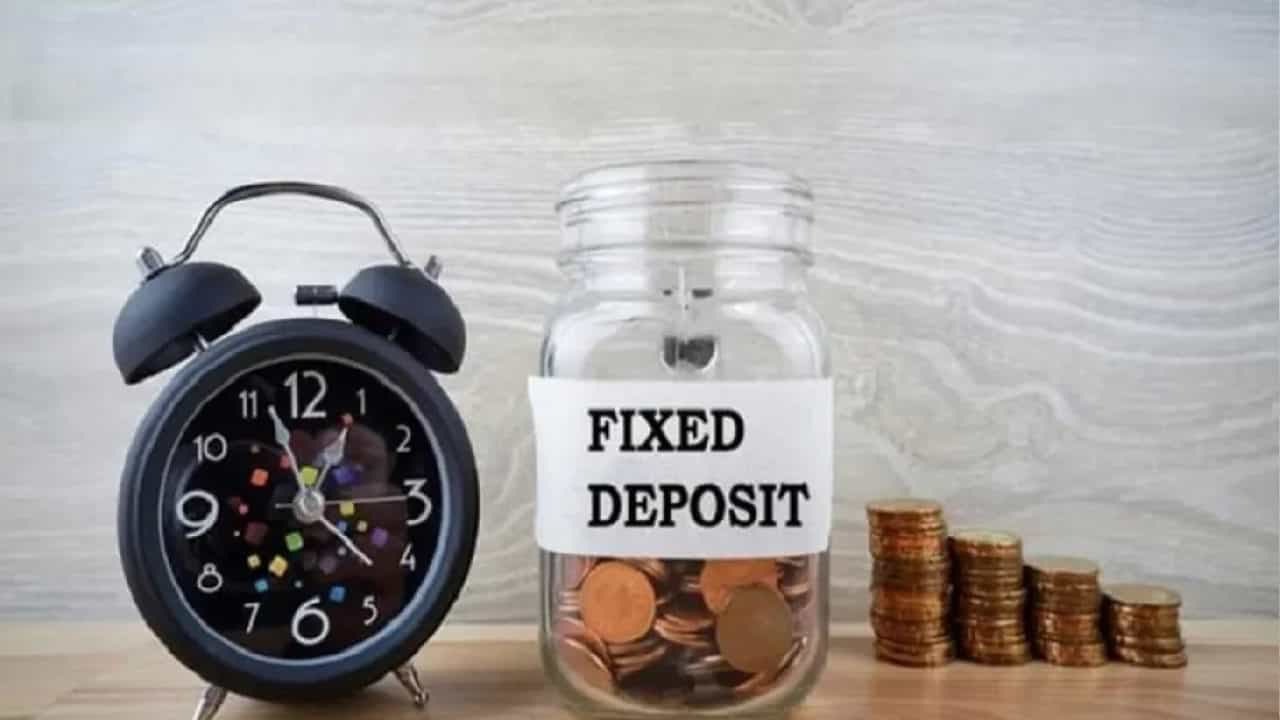 HDFC Bank FD Rates: ಎಫ್ಡಿ ಮೇಲಿನ ಬಡ್ಡಿ ದರ ಏರಿಕೆ ಮಾಡಿದ ಎಚ್ಡಿಎಫ್ಸಿ ಬ್ಯಾಂಕ್ HDFC Bank FD Rates: ಎಫ್ಡಿ ಮೇಲಿನ ಬಡ್ಡಿ ದರ ಏರಿಕೆ ಮಾಡಿದ ಎಚ್ಡಿಎಫ್ಸಿ ಬ್ಯಾಂಕ್