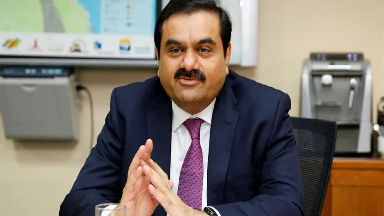 Adani Group: ಹೋಲ್ಸಿಮ್ 81,602 ಕೋಟಿ ರೂ. ಸ್ವಾಧೀನದ ನಂತರ ದೇಶದ ಎರಡನೇ ದೊಡ್ಡ ಸಿಮೆಂಟ್ ಉತ್ಪಾದಕ ಆಗಲಿರುವ ಗೌತಮ್ ಅದಾನಿ Adani Group: ಹೋಲ್ಸಿಮ್ 81,602 ಕೋಟಿ ರೂ. ಸ್ವಾಧೀನದ ನಂತರ ದೇಶದ ಎರಡನೇ ದೊಡ್ಡ ಸಿಮೆಂಟ್ ಉತ್ಪಾದಕ ಆಗಲಿರುವ ಗೌತಮ್ ಅದಾನಿ