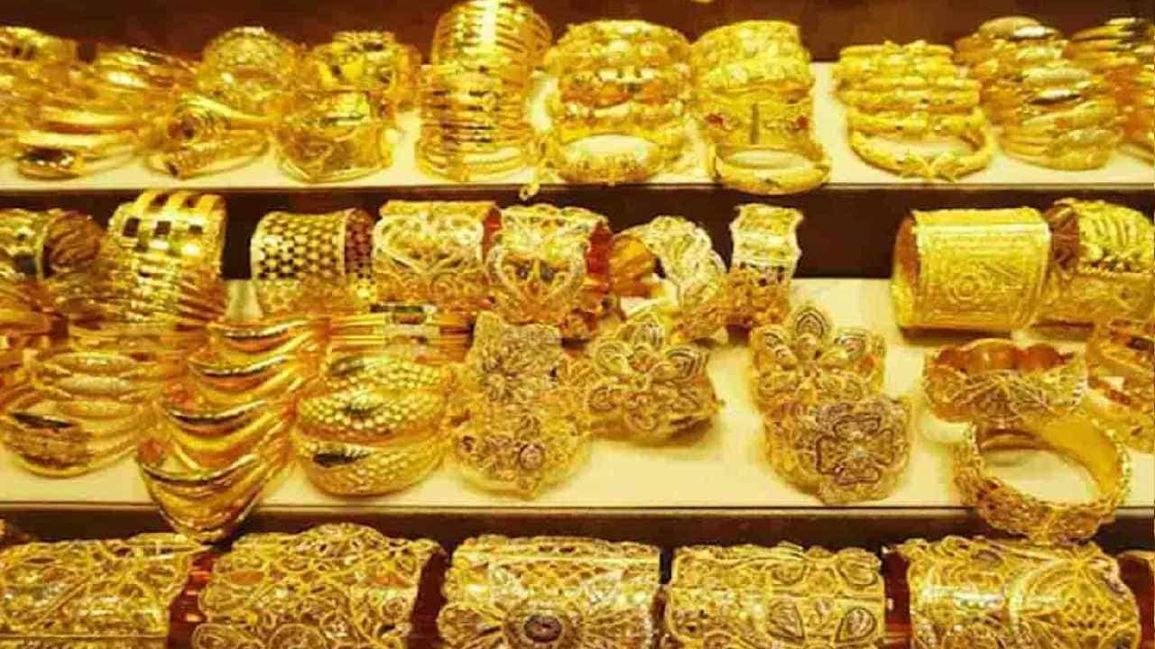 Gold Price Today: 3 ದಿನಗಳ ಬಳಿಕ ಚಿನ್ನದ ಬೆಲೆ ಇಳಿಕೆ; ಬೆಳ್ಳಿ ದರ 1,000 ರೂ. ಕುಸಿತ