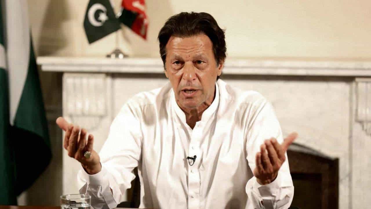 Imran Khan: ಮತ್ತೆ ಭಾರತವನ್ನು ಹೊಗಳಿದ ಇಮ್ರಾನ್ ಖಾನ್; ಪಾಕಿಸ್ತಾನದಲ್ಲಿ ಪೆಟ್ರೋಲ್, ಡೀಸೆಲ್ ಬೆಲೆಯೇರಿಕೆಗೆ ಆಕ್ರೋಶ Imran Khan: ಮತ್ತೆ ಭಾರತವನ್ನು ಹೊಗಳಿದ ಇಮ್ರಾನ್ ಖಾನ್; ಪಾಕಿಸ್ತಾನದಲ್ಲಿ ಪೆಟ್ರೋಲ್, ಡೀಸೆಲ್ ಬೆಲೆಯೇರಿಕೆಗೆ ಆಕ್ರೋಶ