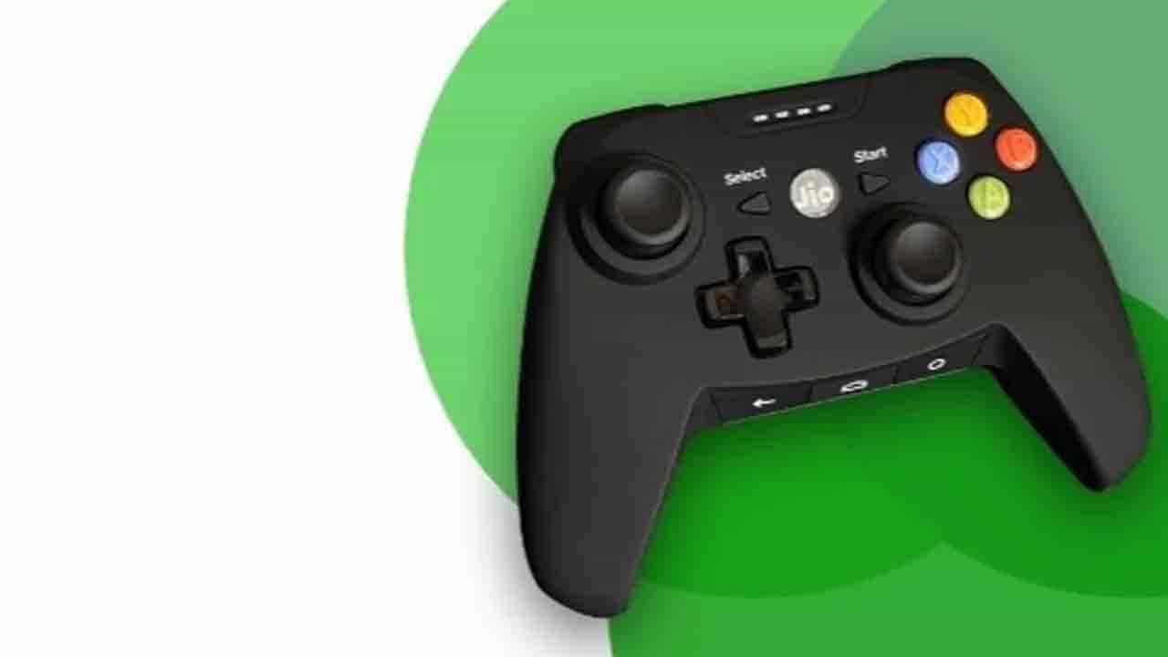Jio Game Controller: ಜಿಯೋ ಗೇಮ್ ಕಂಟ್ರೋಲರ್ ಬಿಡುಗಡೆ: ಗೇಮಿಂಗ್ ಪ್ರಿಯರು ಫುಲ್ ಫಿದಾ Jio Game Controller: ಜಿಯೋ ಗೇಮ್ ಕಂಟ್ರೋಲರ್ ಬಿಡುಗಡೆ: ಗೇಮಿಂಗ್ ಪ್ರಿಯರು ಫುಲ್ ಫಿದಾ