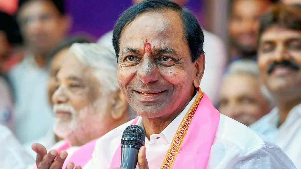 ರಾಷ್ಟ್ರ ರಾಜಕಾರಣದತ್ತ ತೆಲಂಗಾಣ ಸಿಎಂ ಕೆಸಿಆರ್ ಕಣ್ಣು: ಅರವಿಂದ ಕೇಜ್ರಿವಾಜ್ ಜೊತೆಗೆ ಇಂದು ಪಂಜಾಬ್ ಯಾತ್ರೆ ರಾಷ್ಟ್ರ ರಾಜಕಾರಣದತ್ತ ತೆಲಂಗಾಣ ಸಿಎಂ ಕೆಸಿಆರ್ ಕಣ್ಣು: ಅರವಿಂದ ಕೇಜ್ರಿವಾಜ್ ಜೊತೆಗೆ ಇಂದು ಪಂಜಾಬ್ ಯಾತ್ರೆ