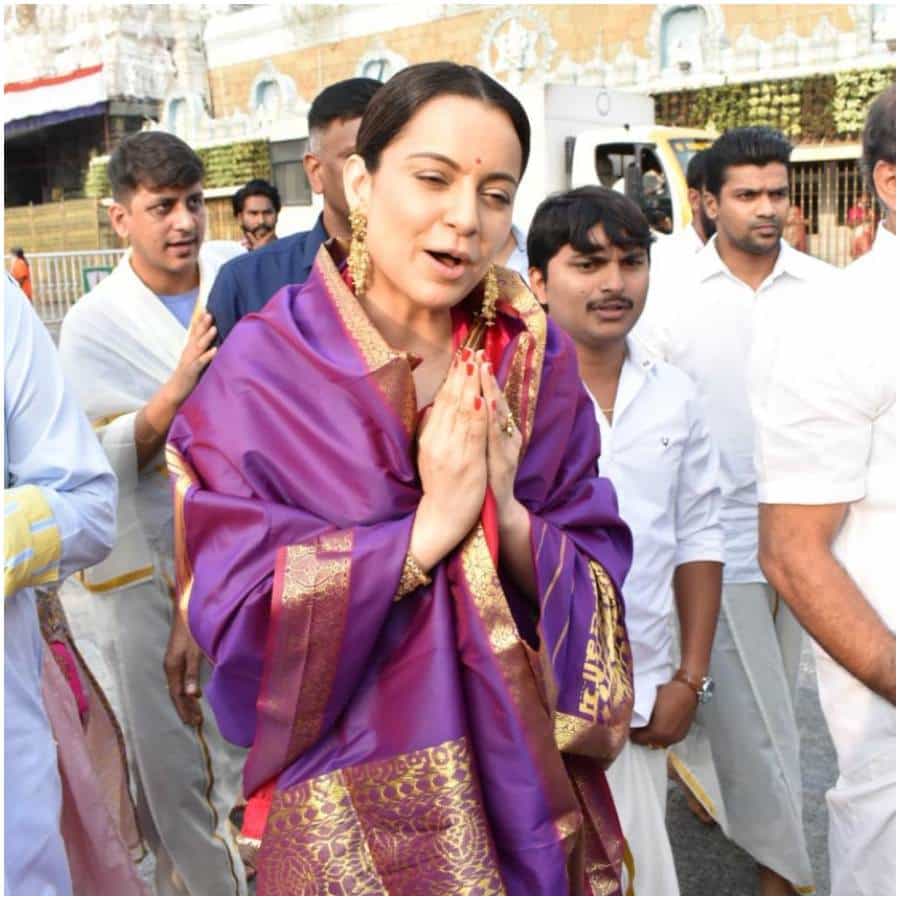 ನಟಿ ಕಂಗನಾ ರಣಾವತ್ ಅವರು ದೈವ ಭಕ್ತೆ. ಈಗ ಅವರು ತಿರುಪತಿ ತಿಮ್ಮಪ್ಪನ ದರ್ಶನ ಪಡೆದಿದ್ದಾರೆ. ಅವರು ತಿರುಮಲಕ್ಕೆ ಬಂದಿರುವ ಫೋಟೋಗಳು ವೈರಲ್ ಆಗಿವೆ. ಬಾಲಿವುಡ್ ನಟಿಯ ಆಗಮನದ ಹಿನ್ನೆಲೆಯಲ್ಲಿ ದೇವಸ್ಥಾನದ ಸುತ್ತಮುತ್ತ ಭದ್ರತೆ ಹೆಚ್ಚಿಸಲಾಗಿತ್ತು.
