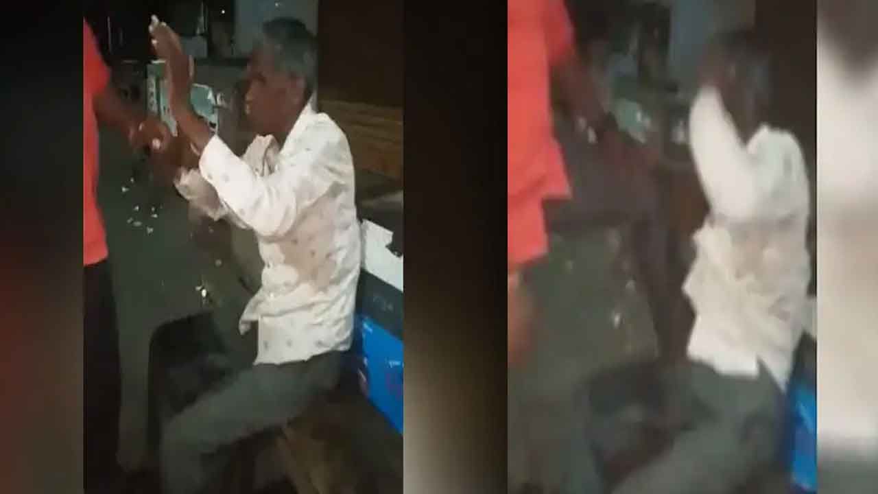 ಮಧ್ಯಪ್ರದೇಶ: ಮಾನಸಿಕ ಅಸ್ವಸ್ಥ ವೃದ್ಧನಿಗೆ ಬಿಜೆಪಿ ಕಾರ್ಯಕರ್ತ ಥಳಿಸುತ್ತಿರುವ ವಿಡಿಯೊ ವೈರಲ್; ವೃದ್ಧ ಸಾವು, ಆರೋಪಿ ಬಂಧನ