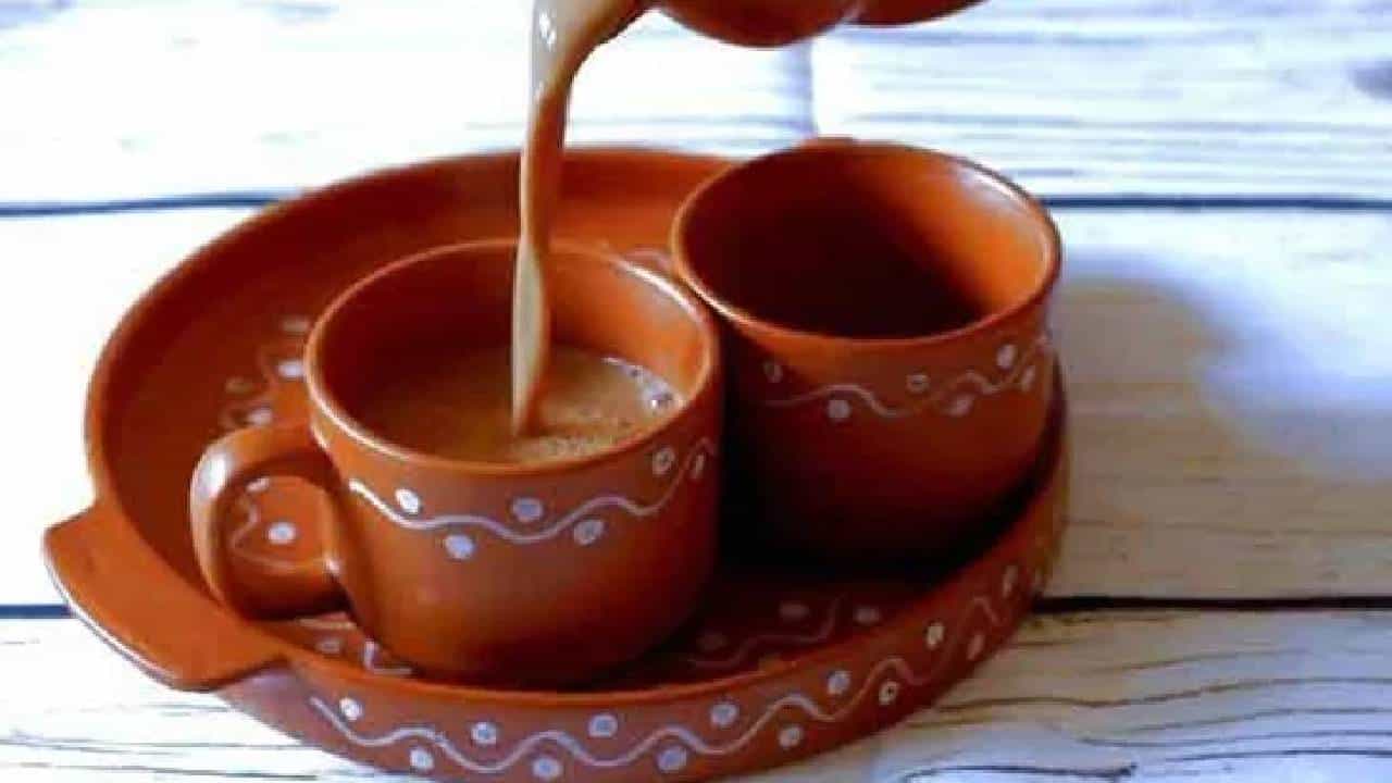 International Tea Day 2022: ದೈನಂದಿನ ಜೀವನದಲ್ಲಿ ಅವಿಭಾಜ್ಯ ಅಂಗವಾಗಿರುವ ಚಹಾ ಕುರಿತು ನಿಮಗೆ ತಿಳಿಯದ ವಿಷಯ ಇಲ್ಲಿದೆ International Tea Day 2022: ದೈನಂದಿನ ಜೀವನದಲ್ಲಿ ಅವಿಭಾಜ್ಯ ಅಂಗವಾಗಿರುವ ಚಹಾ ಕುರಿತು ನಿಮಗೆ ತಿಳಿಯದ ವಿಷಯ ಇಲ್ಲಿದೆ