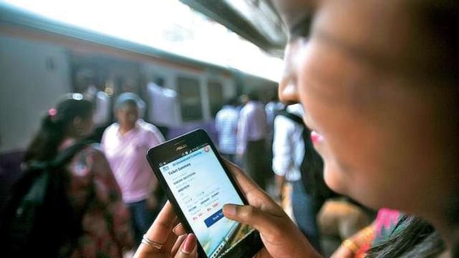 UTS App: ಇನ್ಮುಂದೆ ಪ್ಲ್ಯಾಟ್ಫಾರ್ಮ್ ಟಿಕೆಟ್, ಜನರಲ್ ಟಿಕೆಟ್ಗೆ ಕ್ಯೂ ನಿಲ್ಲಬೇಕಿಲ್ಲ UTS App: ಇನ್ಮುಂದೆ ಪ್ಲ್ಯಾಟ್ಫಾರ್ಮ್ ಟಿಕೆಟ್, ಜನರಲ್ ಟಿಕೆಟ್ಗೆ ಕ್ಯೂ ನಿಲ್ಲಬೇಕಿಲ್ಲ